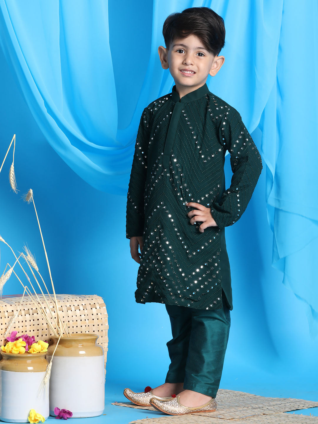 VASTRAMAY Boys' Green Mirror Kurta Pyjama Set - qivii