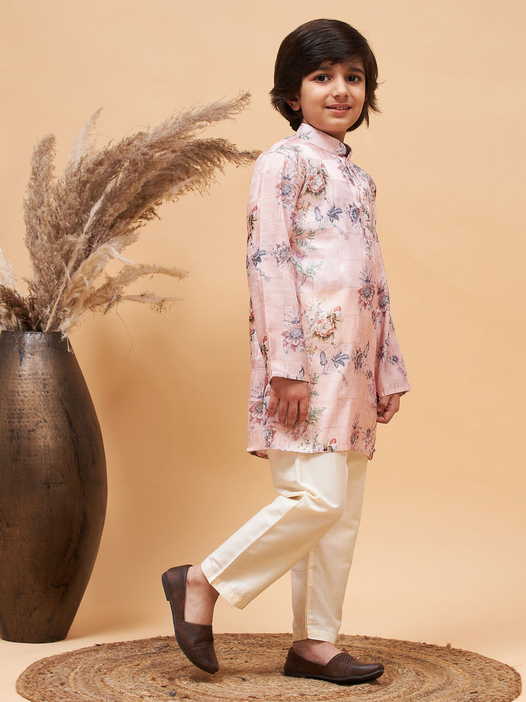 VASTRAMAY Boy's Pink Floral Printed Silk Blend Kurta Pyjama Set - qivii