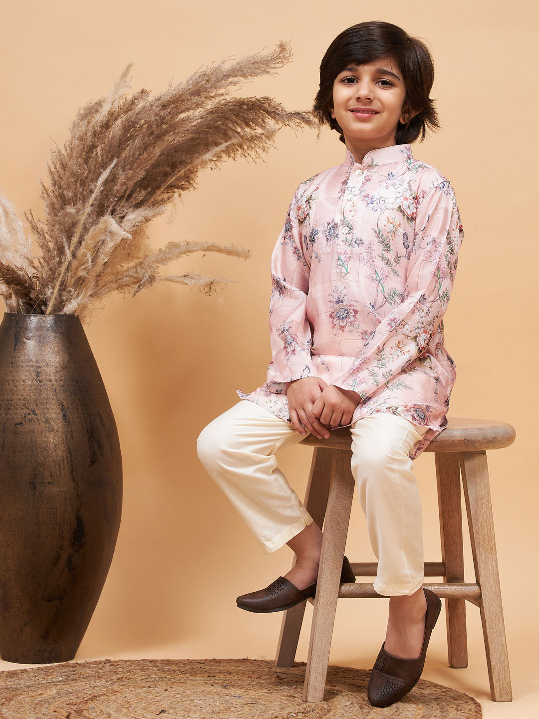 VASTRAMAY Boy's Pink Floral Printed Silk Blend Kurta Pyjama Set - qivii