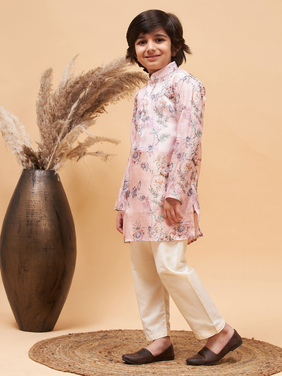 VASTRAMAY Boy's Pink Floral Printed Silk Blend Kurta Pyjama Set - qivii