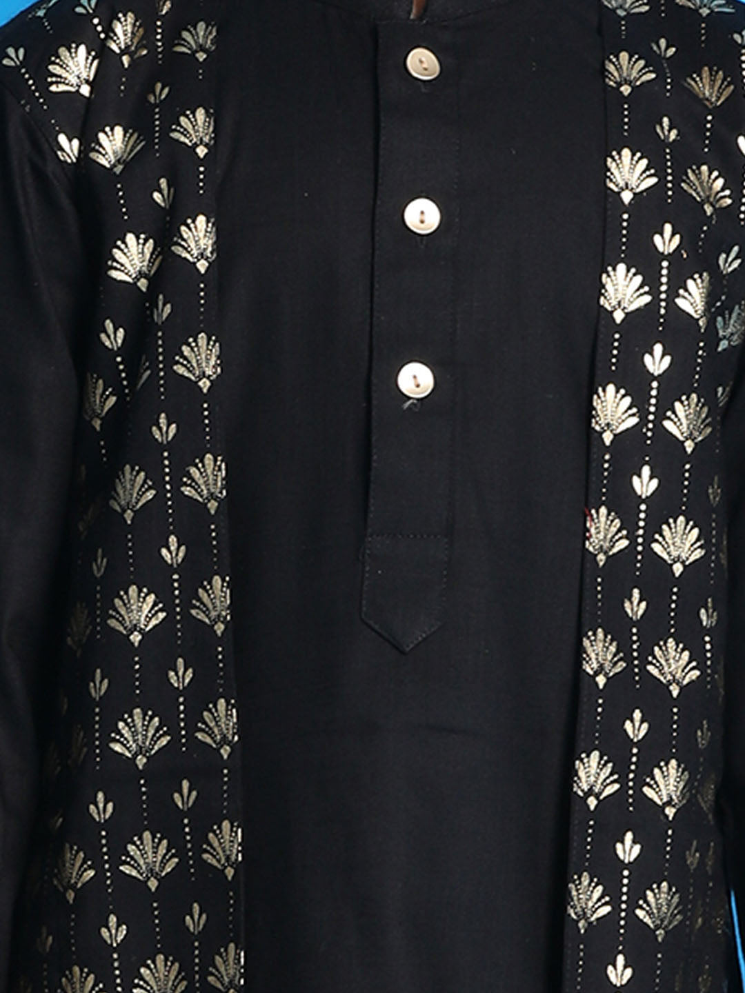 VASTRAMAY Boys' Black Jacket Style Kurta And White Pyjama Set - qivii