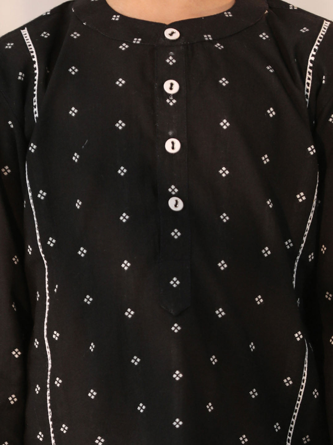 VASTRAMAY Boys' Black Kurta Pyjama Set - qivii