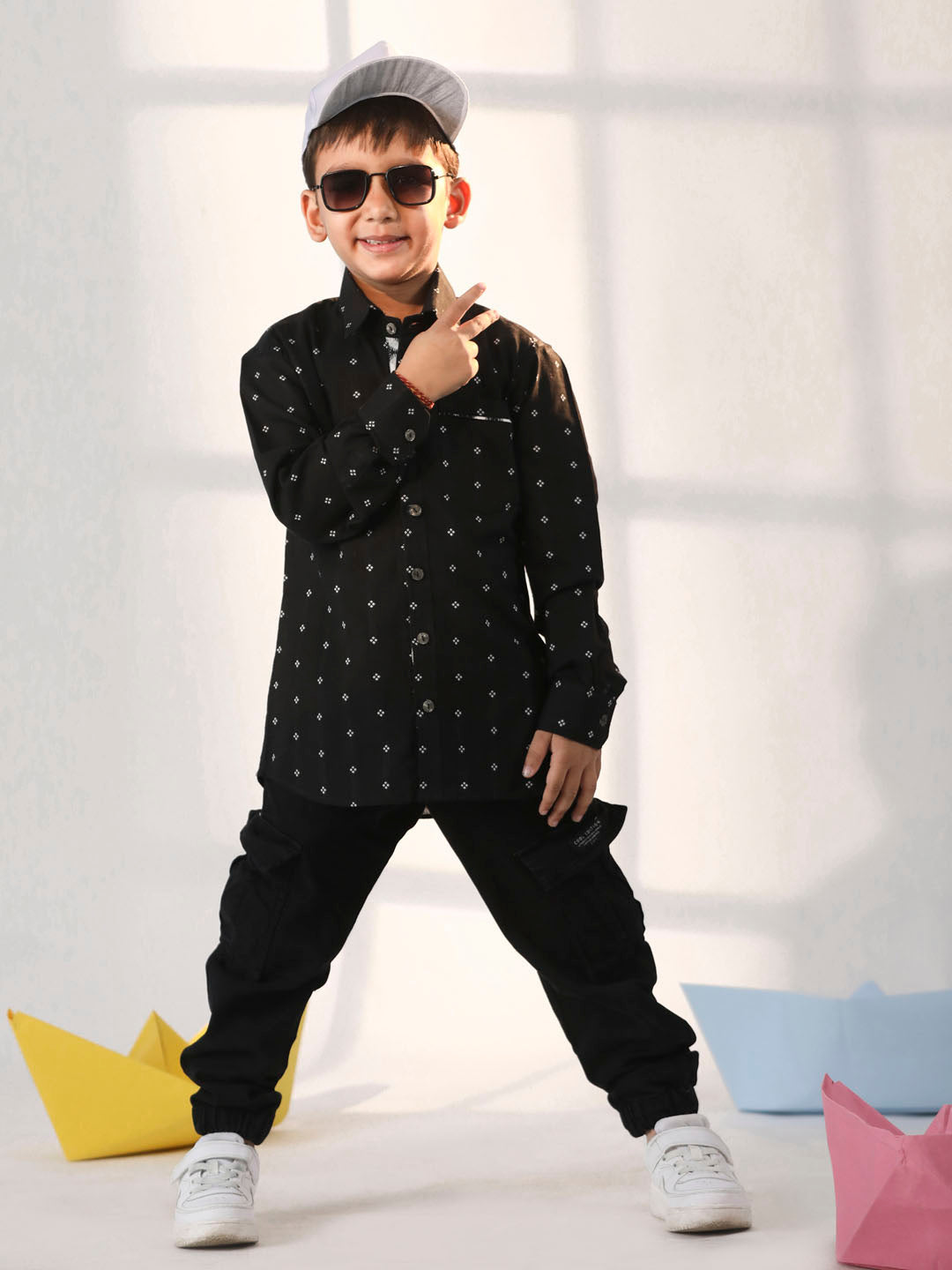 VASTRAMAY Boys' Black Ethnic Shirt - qivii