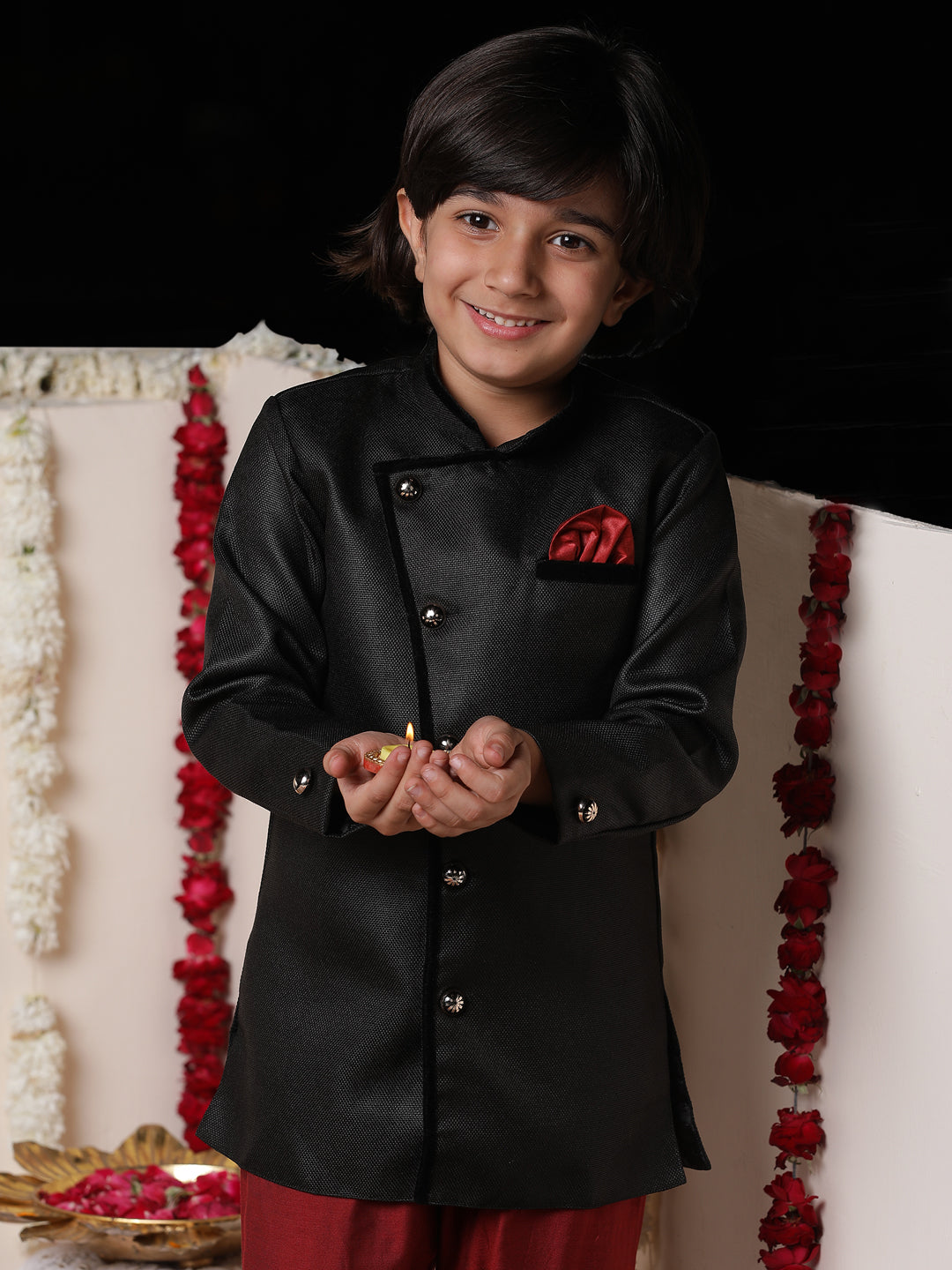 Vastramay Boys' Black Cotton Blend Sherwani And Pyjama Set - qivii