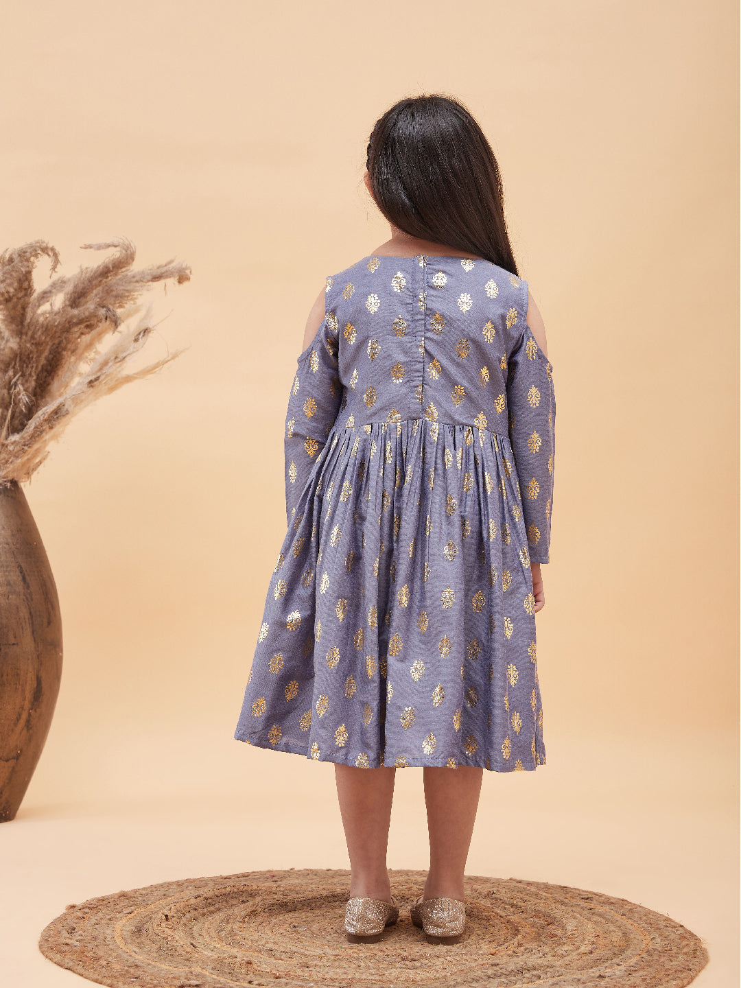 VASTRAMAY Girl's Grey Foil Printed Cold Shoulder Kurti - qivii