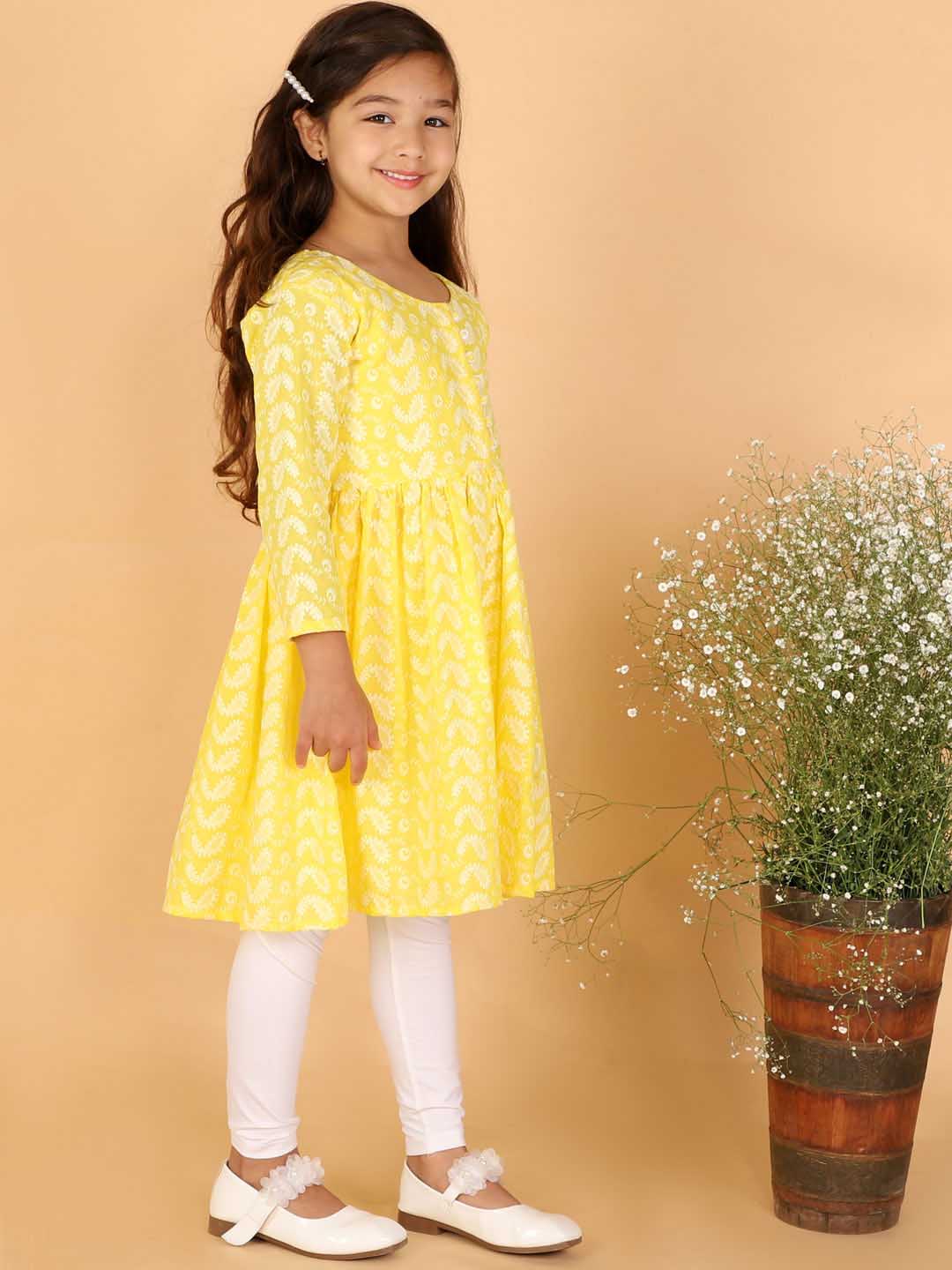 VASTRAMAY Girls Yellow Pure Cotton Chikankari Kurta With Leggings - qivii