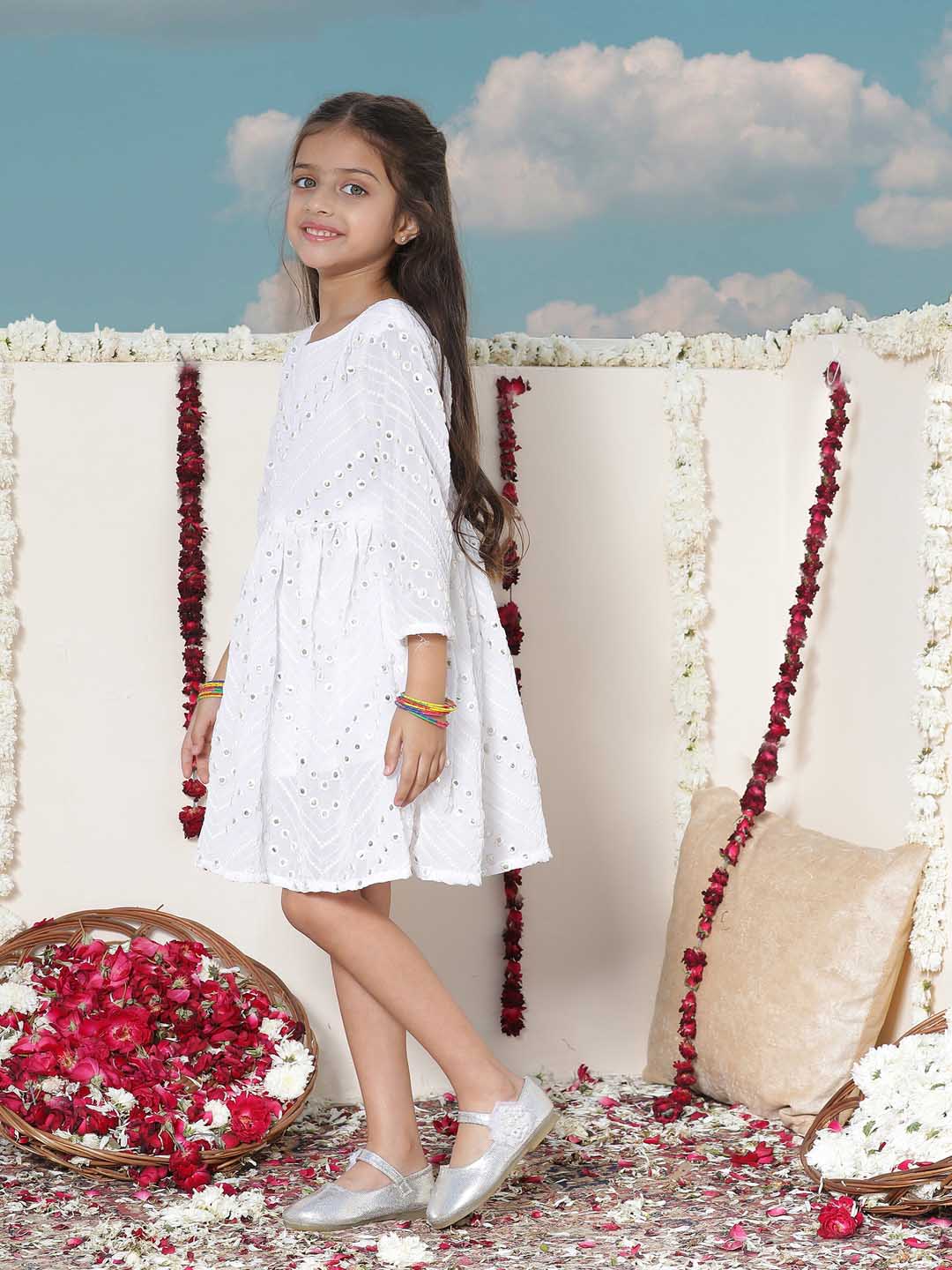 VASTRAMAY Girl's White Mirror Kurta - qivii