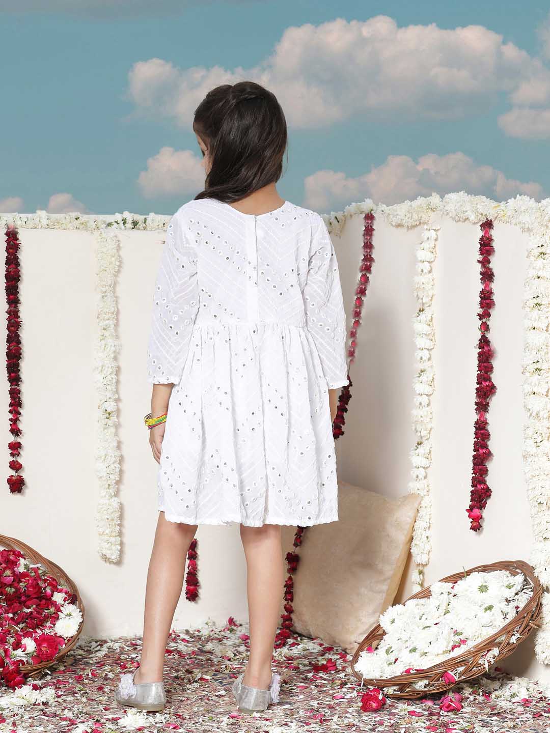 VASTRAMAY Girl's White Mirror Kurta - qivii