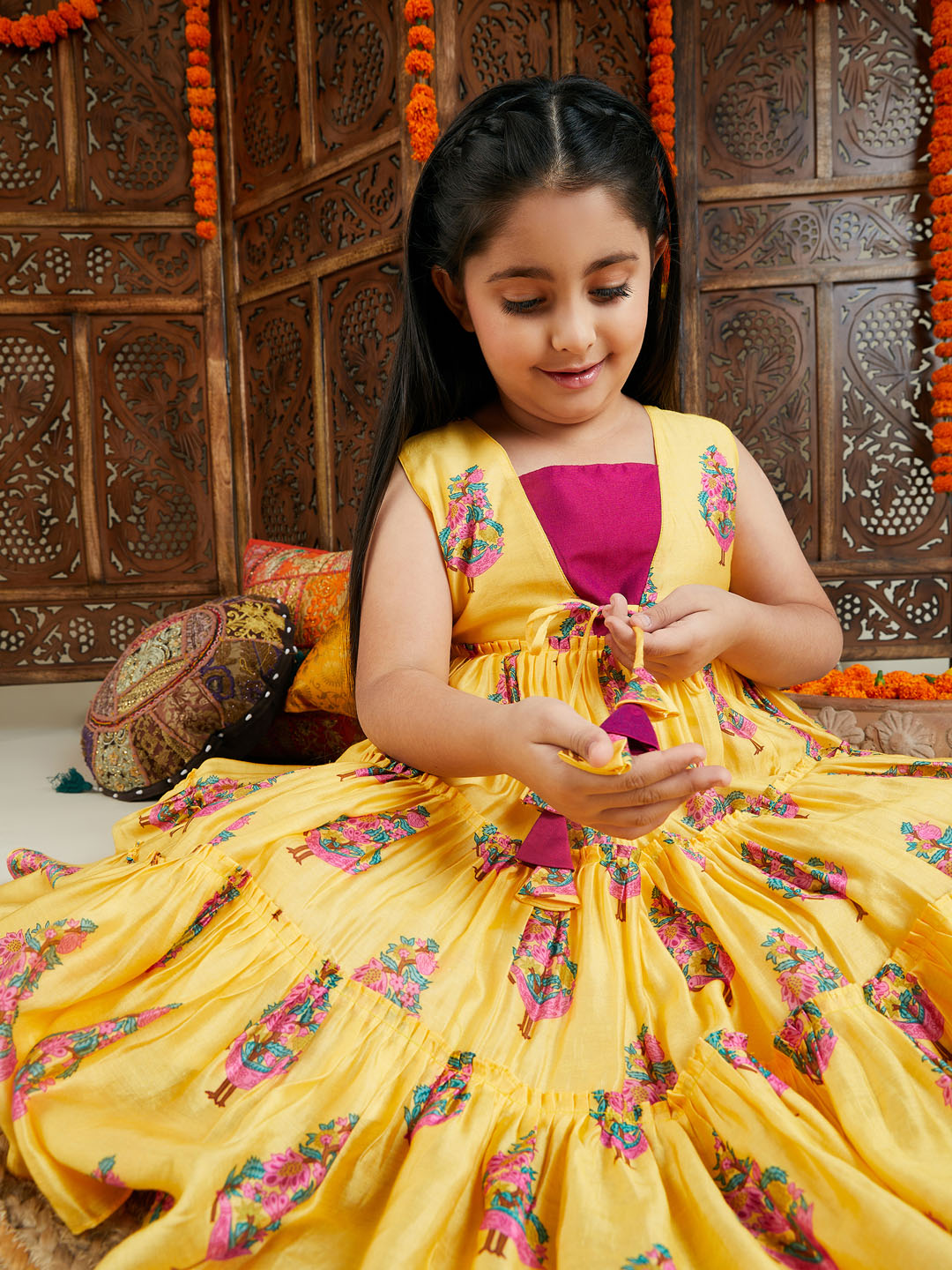 VASTRAMAY Girls' Yellow And Pink Ethnic Kurta Pant Set - qivii