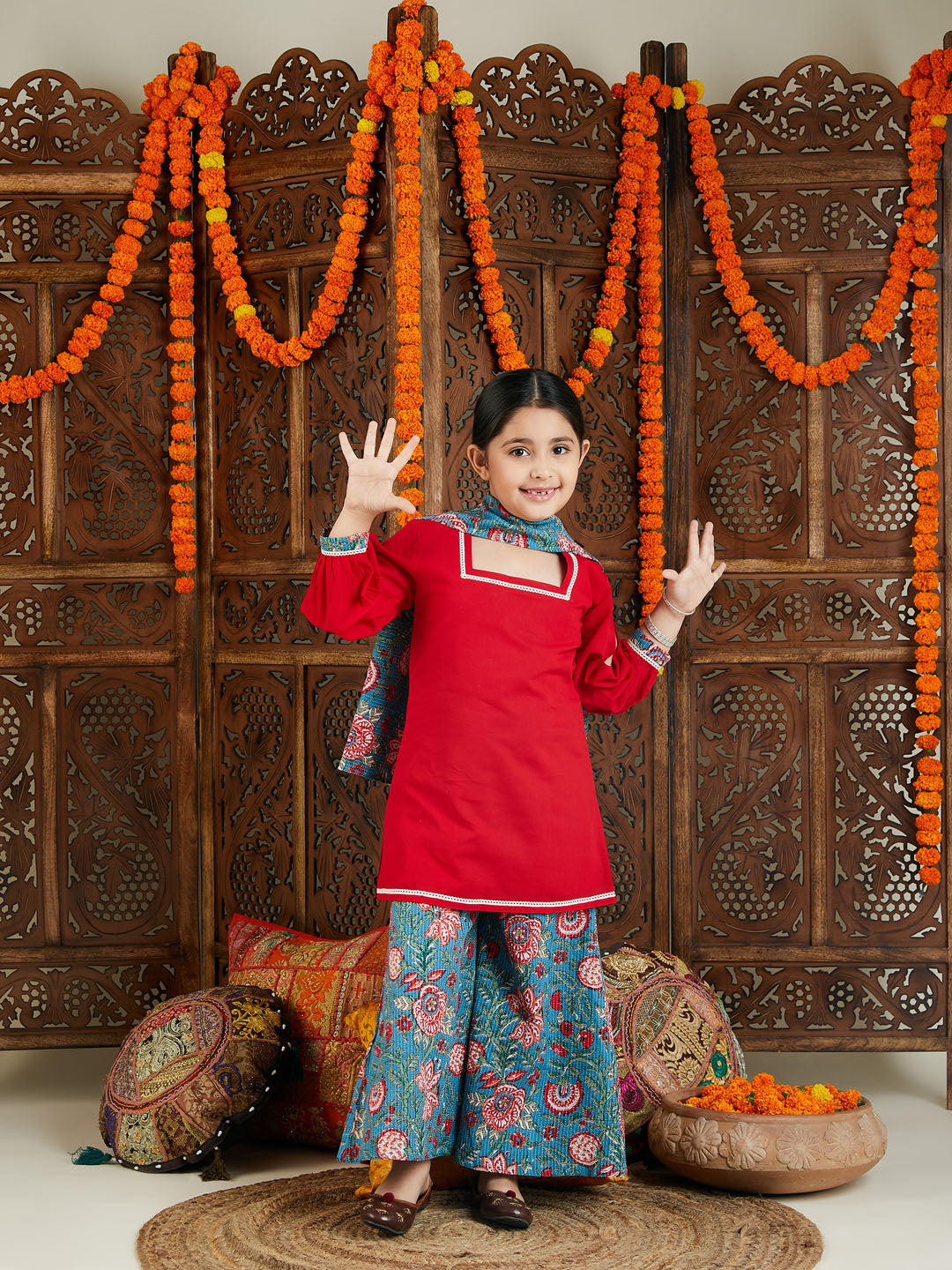 VASTRAMAY Girls Red kurta and Palazzo Pant Dupatta Set - qivii