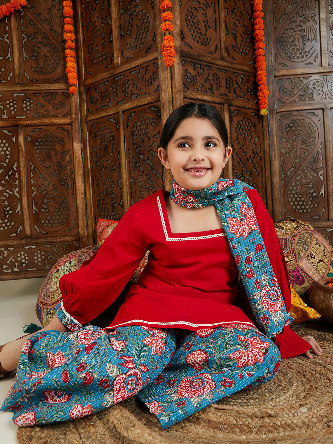 VASTRAMAY Girls Red kurta and Palazzo Pant Dupatta Set - qivii
