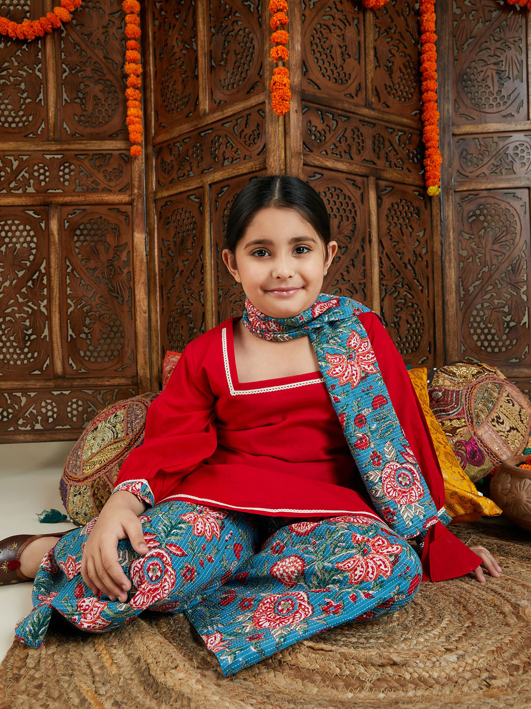 VASTRAMAY Girls Red kurta and Palazzo Pant Dupatta Set - qivii