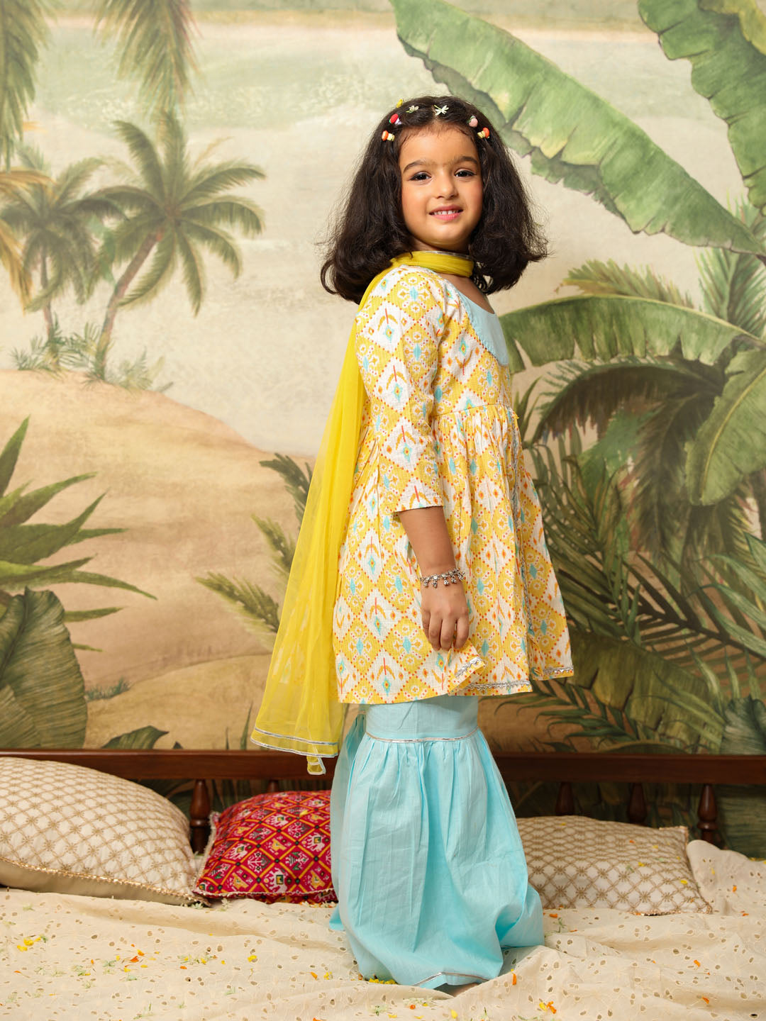 VASTRAMAY Girls Yellow Ikkat Print Sarara Set - qivii