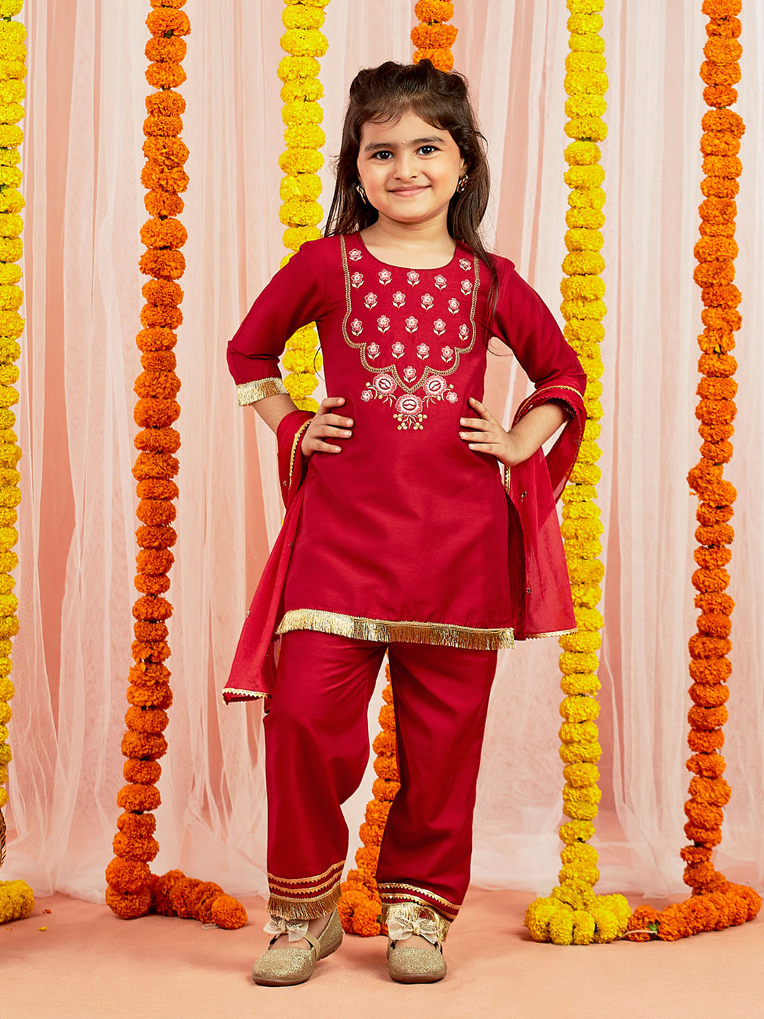VASTRAMAY Girls' Red Kurta Pyjama And Dupatta Set. - qivii