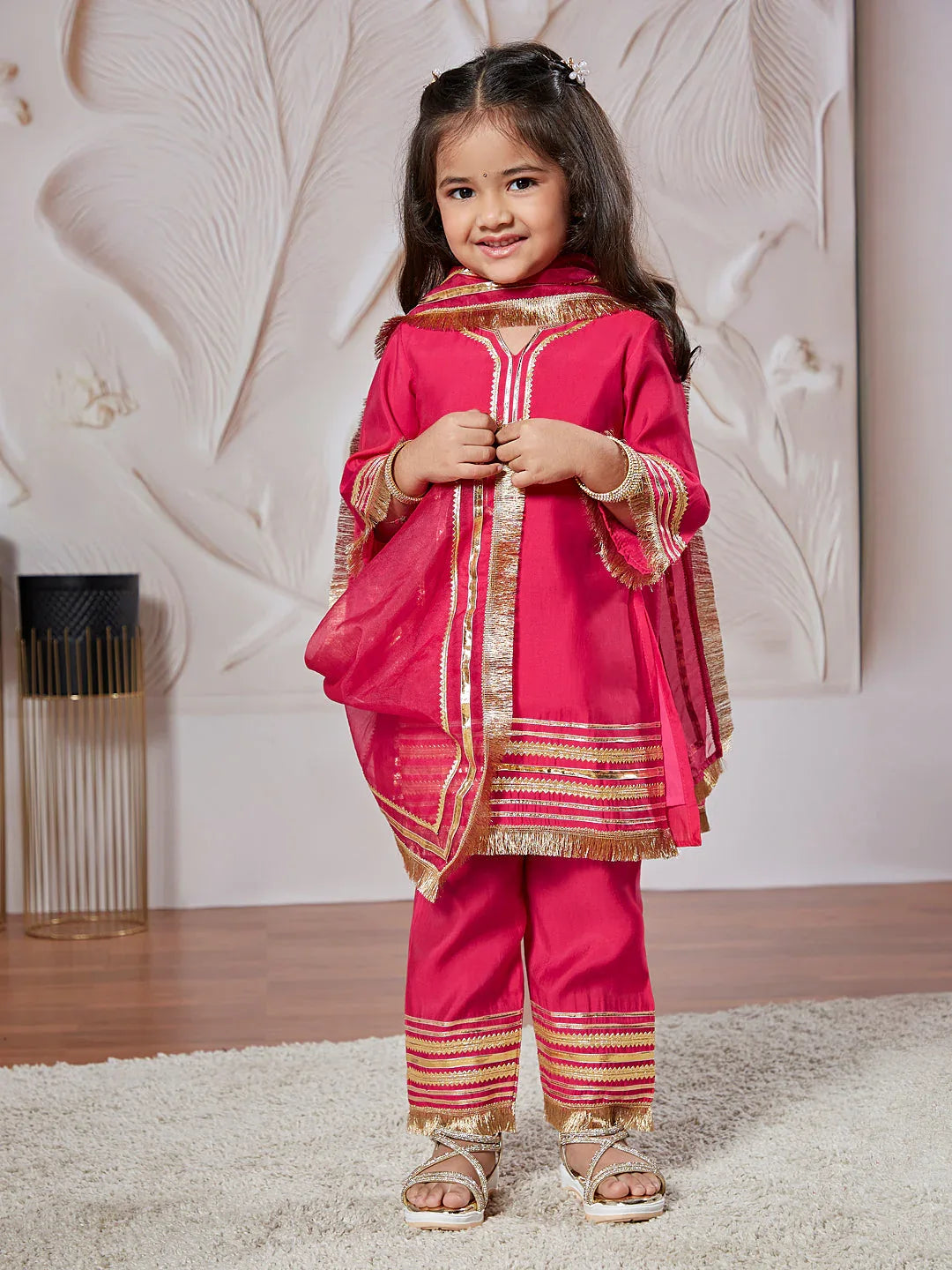Girl's' Pink Kurta Set With Dupatta
