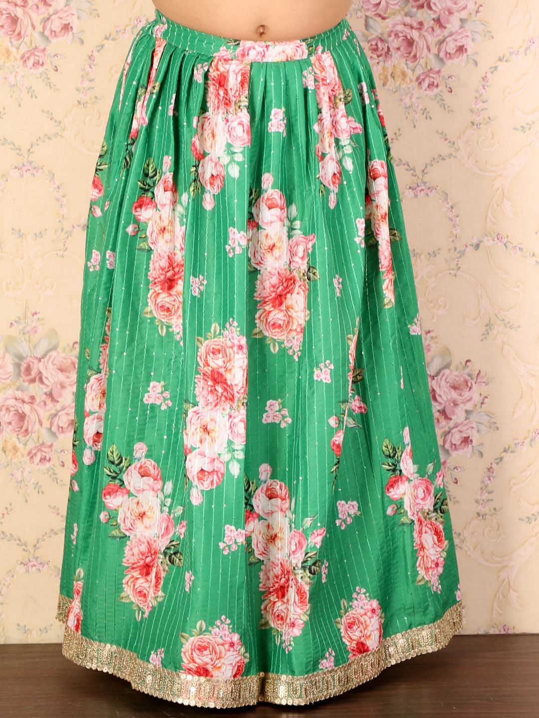 VASTRAMAY Girl's Green Embellished Lehenga Set - qivii