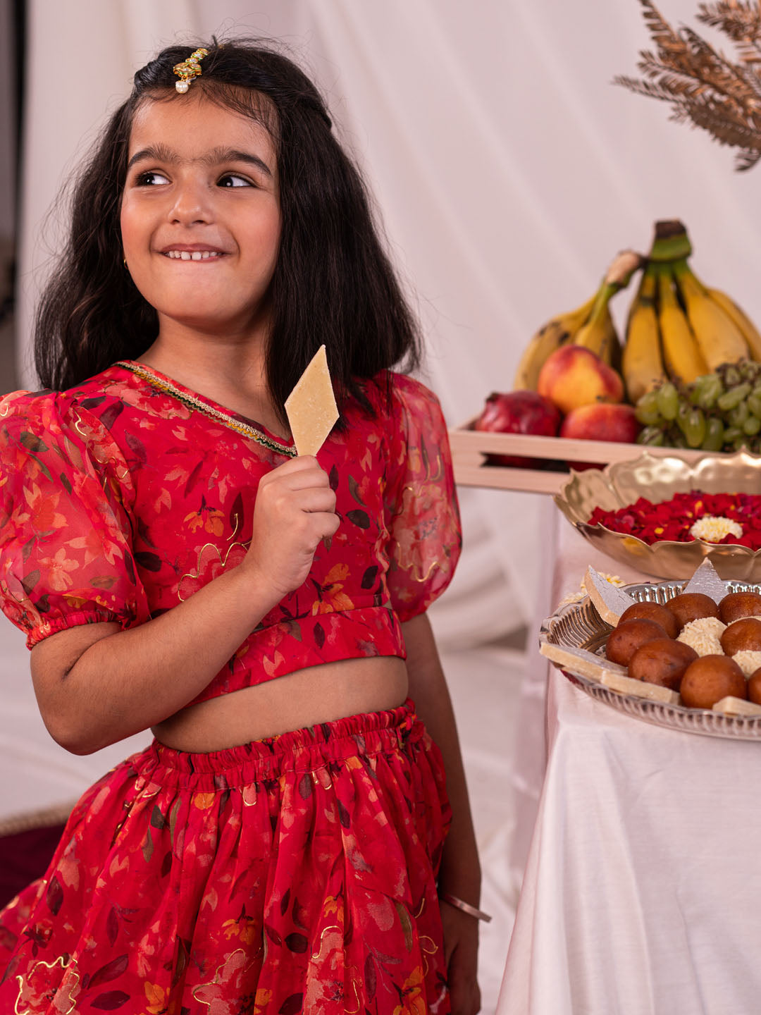 VASTRAMAY Girls' Pink Printed Organza Lehenga Set - qivii