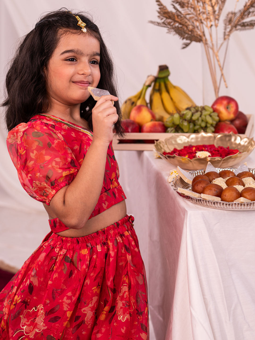 VASTRAMAY Girls' Pink Printed Organza Lehenga Set - qivii