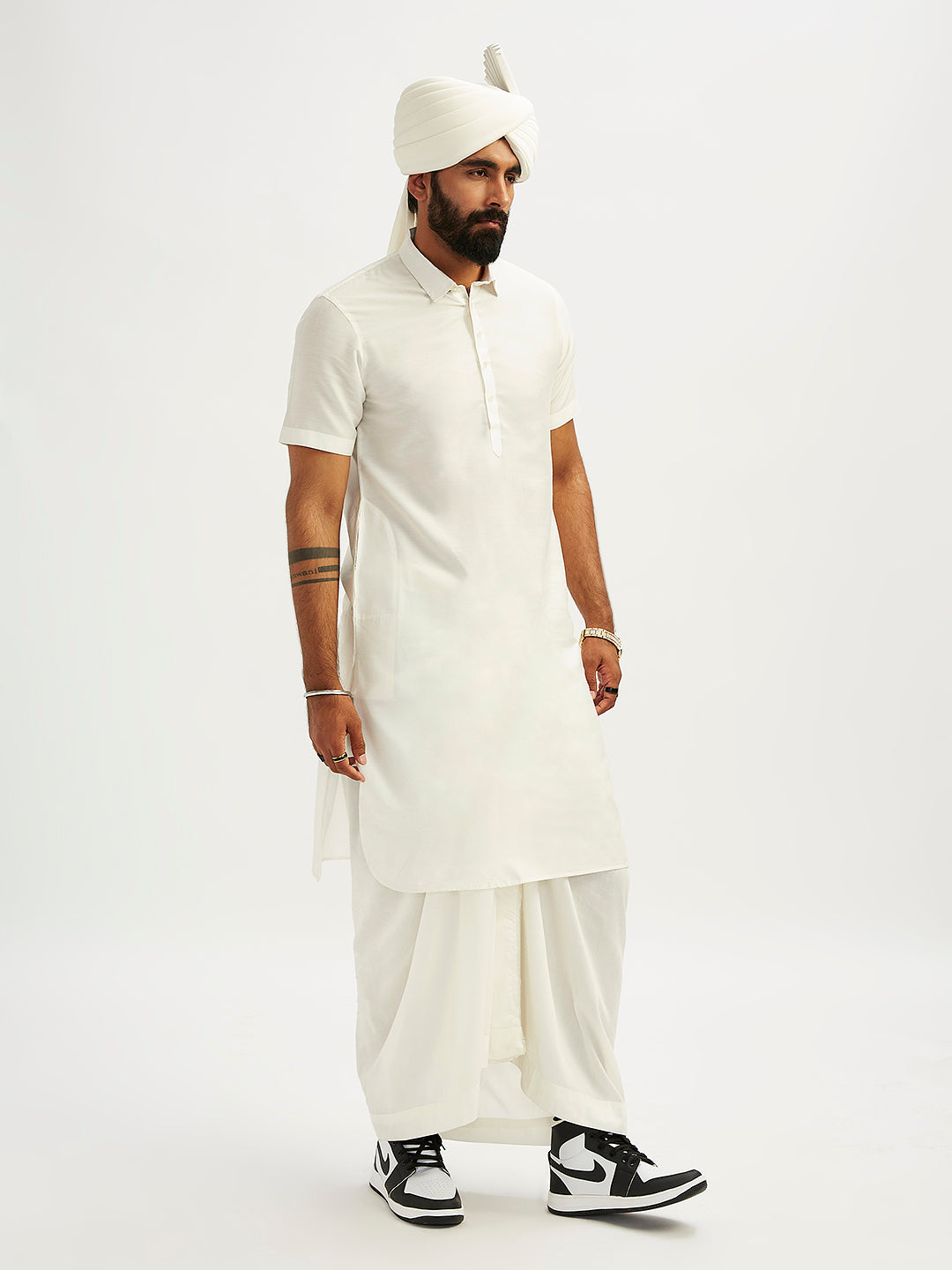 Men's White Viscose Kurta Lungi And Safa Set