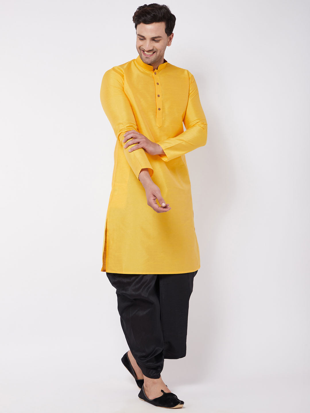 Men's Yellow And Black Silk Blend Kurta And Dhoti Set