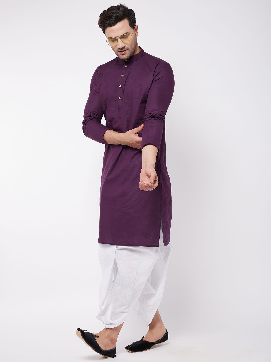 Men's Purple And White Cotton Blend Kurta And Dhoti Set