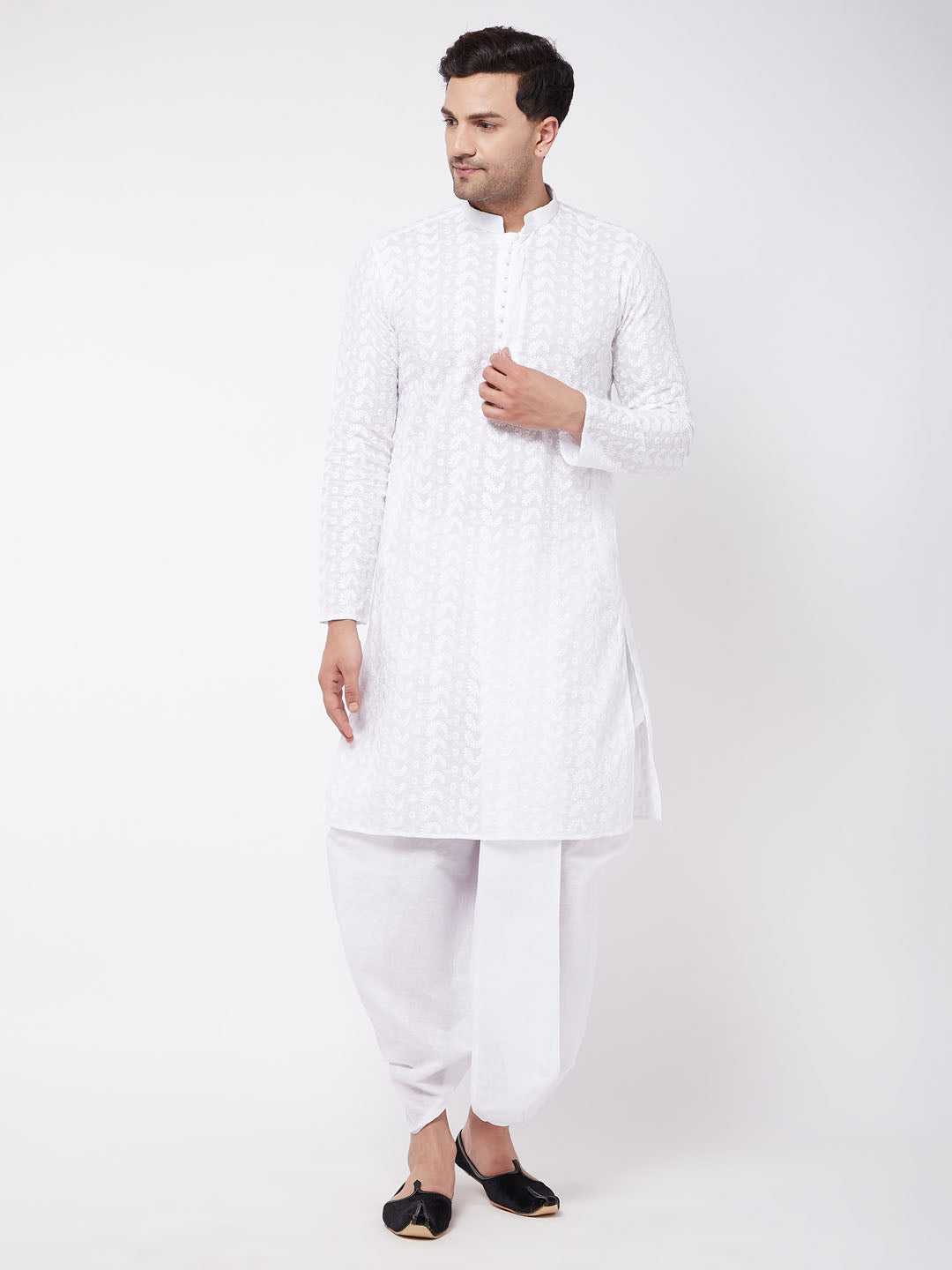 Men's White Pure Cotton Chikankari Kurta With Dhoti Set