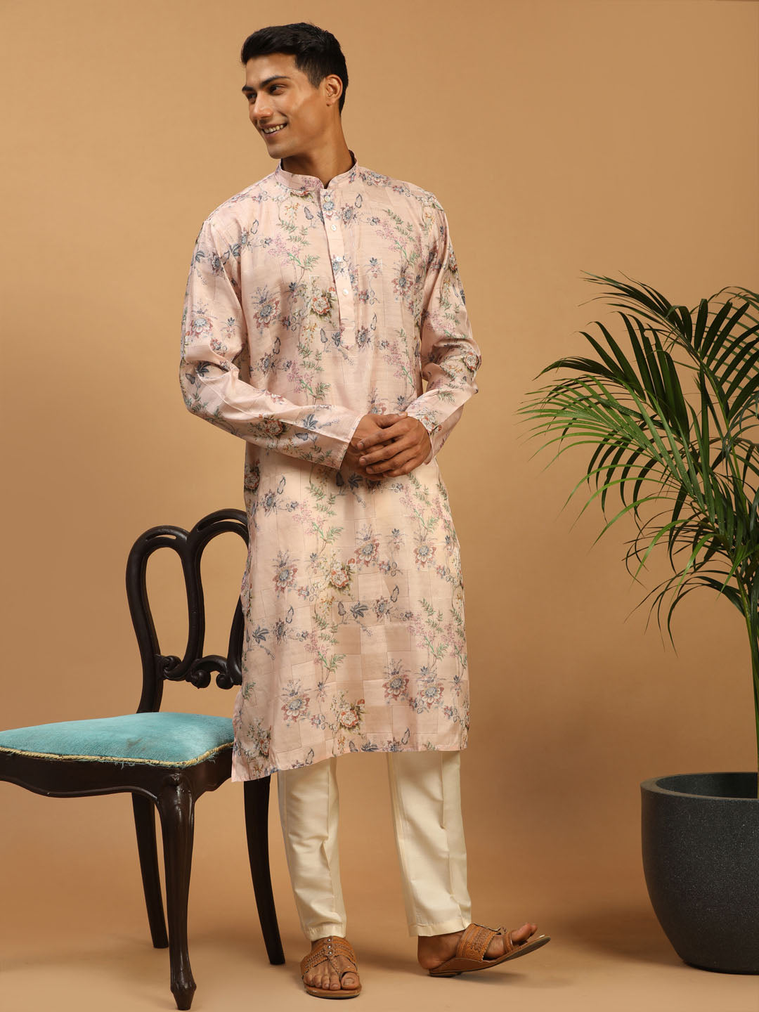 Men's Pink Floral Printed Silk Blend Kurta With Cream Solid Viscose Pant Set
