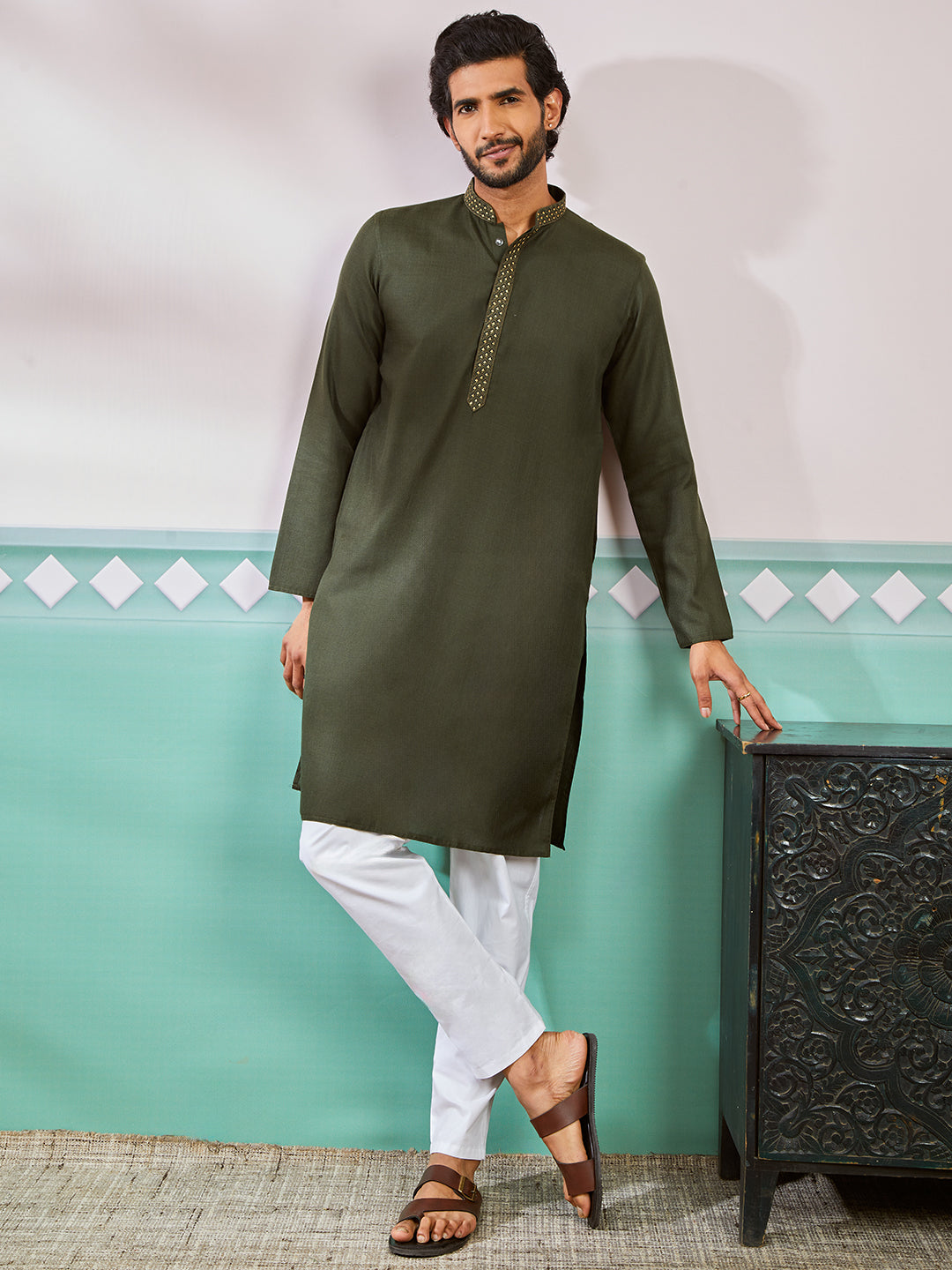 Men's Mehendi Green Cotton Blend Kurta And Pyjama Set