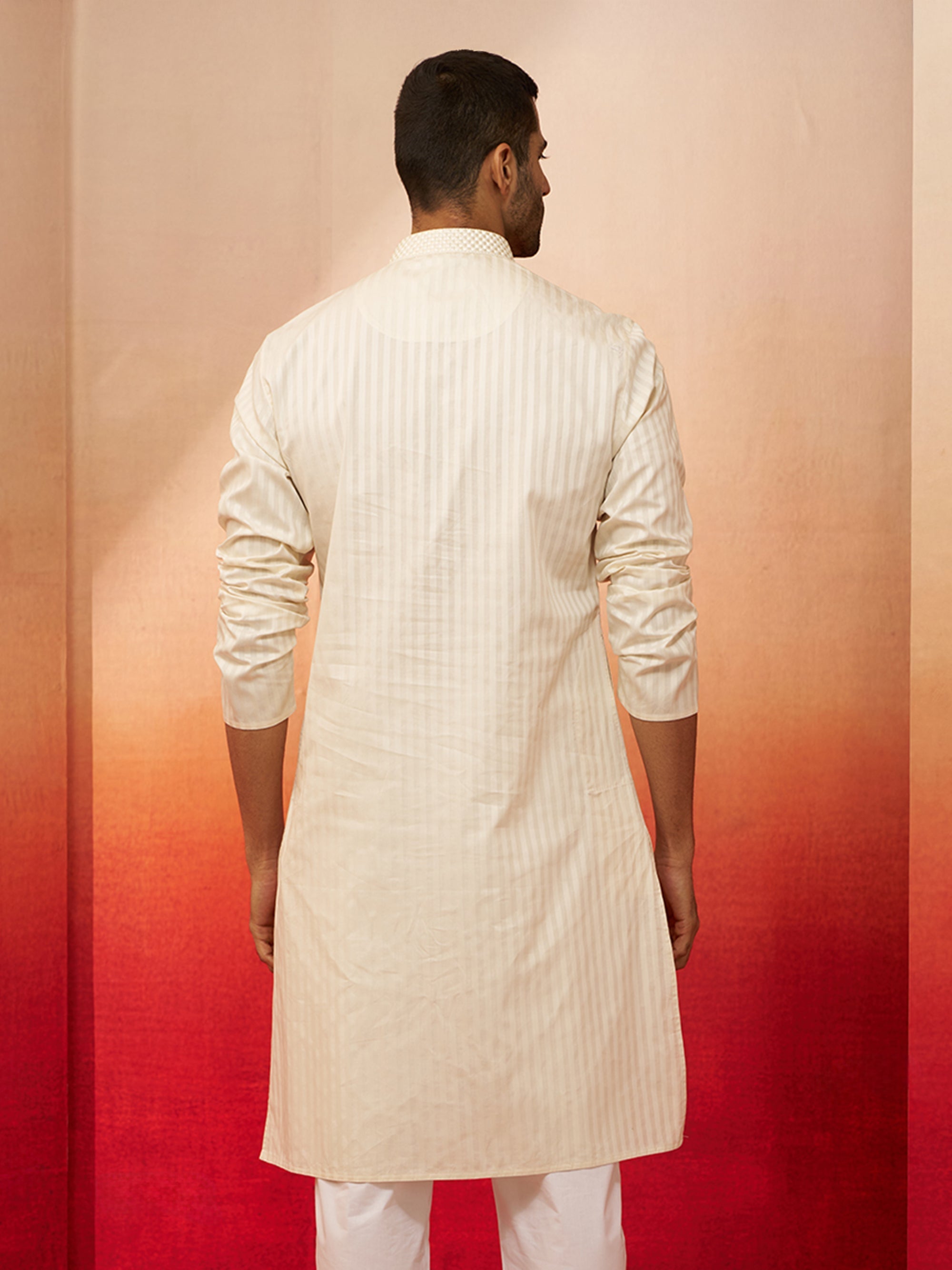 Vastramay Men Cream Cotton Monalisa Embroidered Kurta