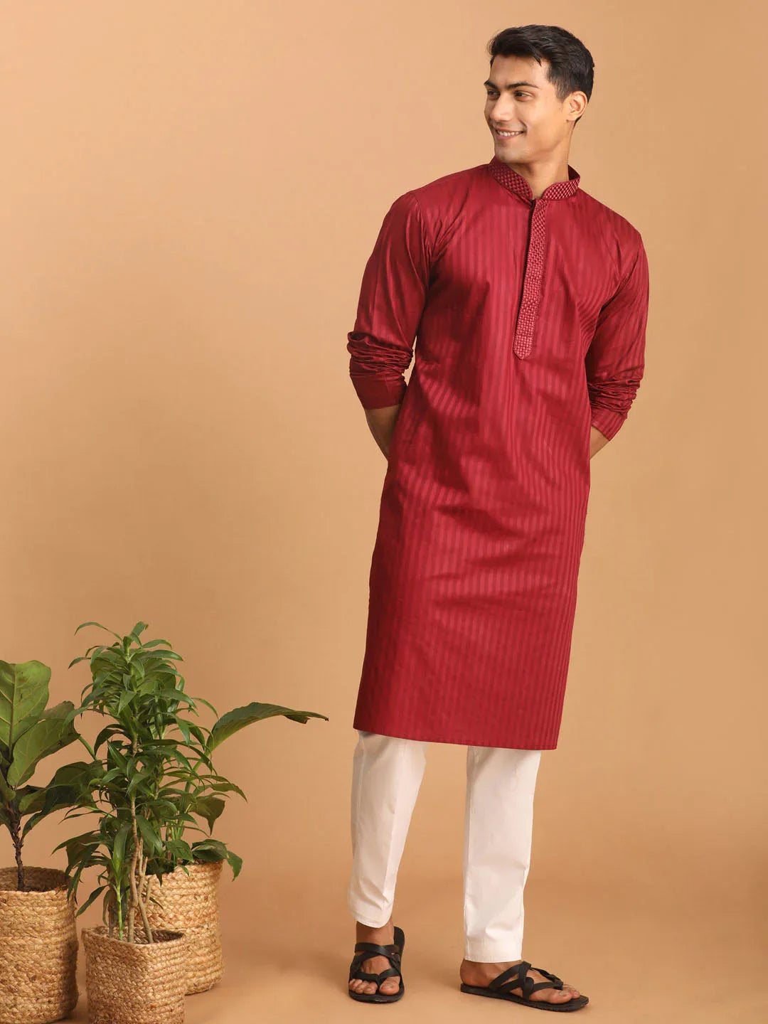 Men's Maroon Cotton Blend Solid Kurta With White Pant Set
