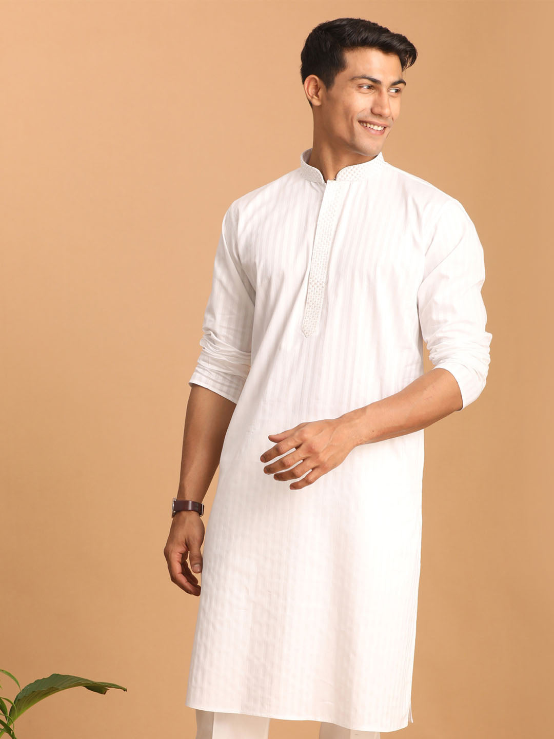 Men's White Cotton Blend Solid Kurta