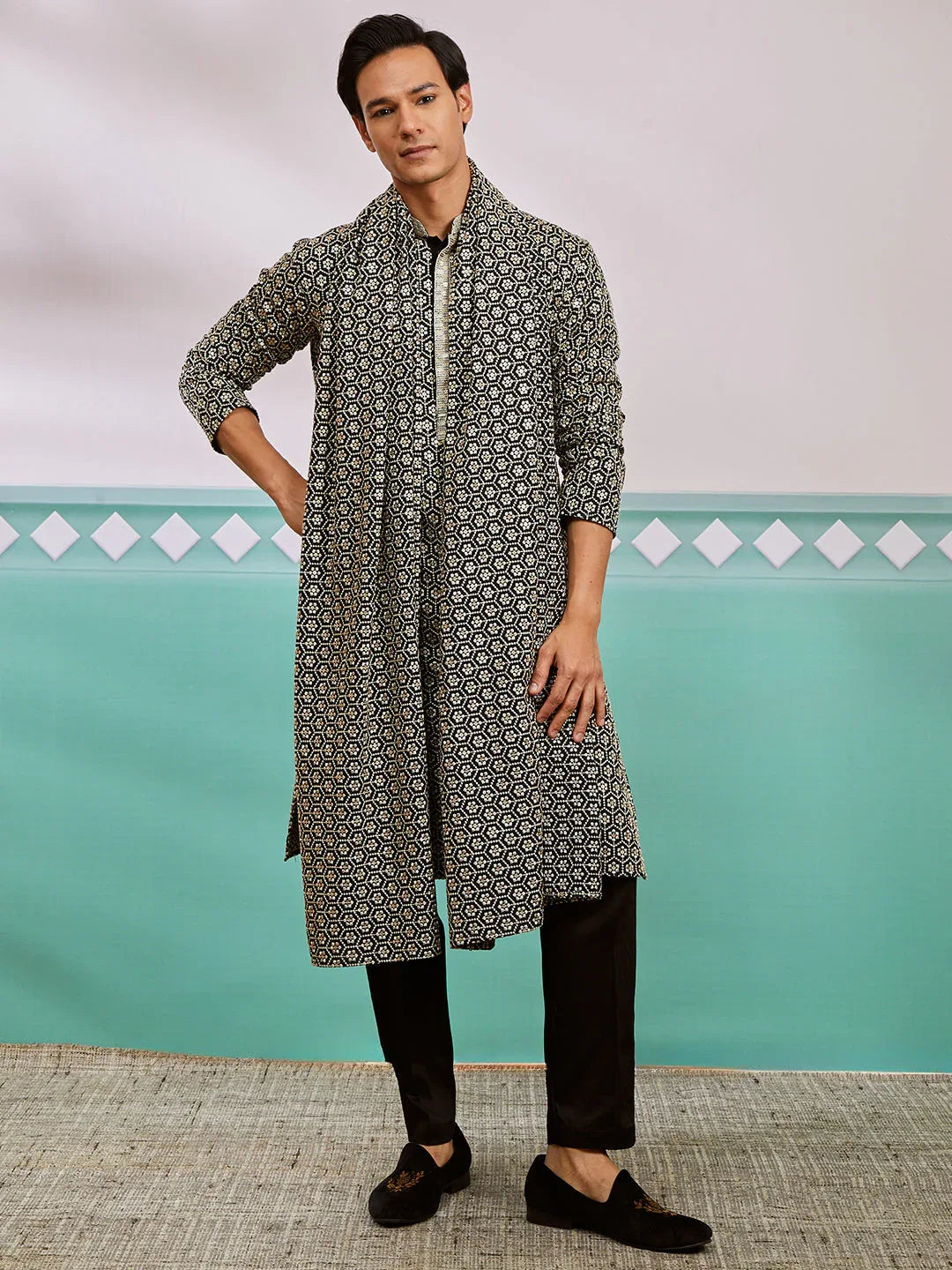 Men's Black Rayon Kurta, Pyjama And Dupatta Set.
