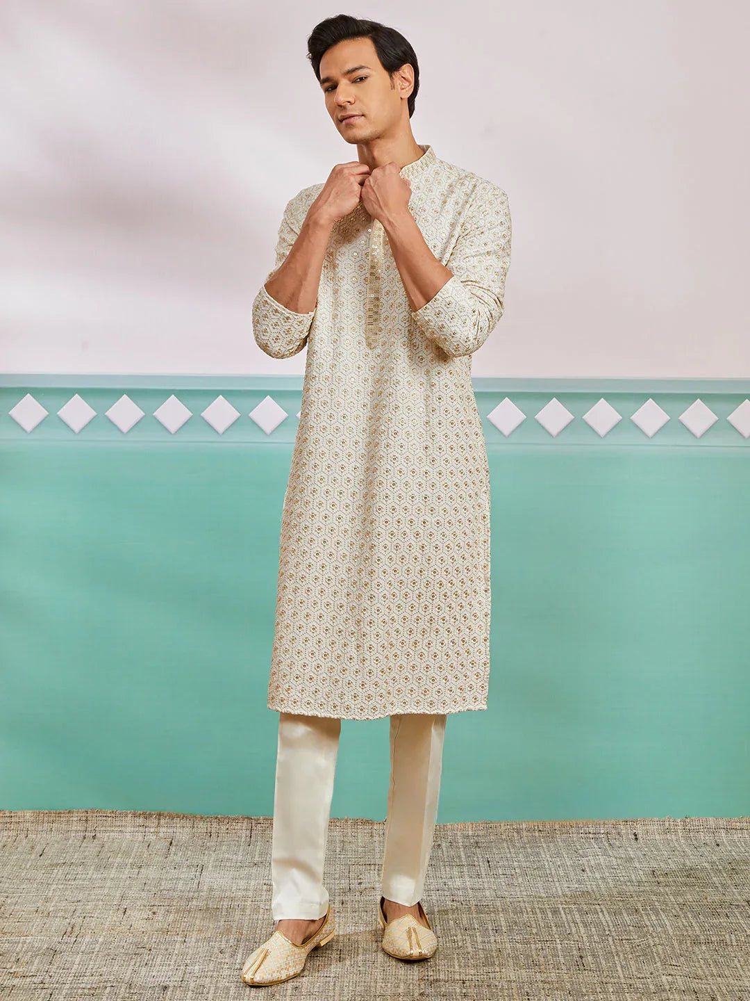 Men's Off White Rayon Kurta And Pyjama Set