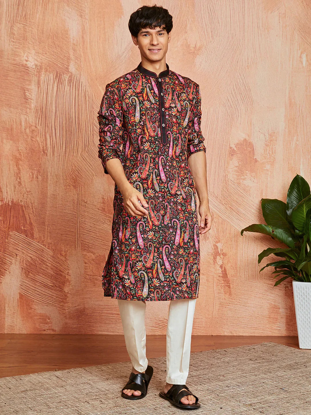 Men's Black Crepe Kurta And Pyjama Set