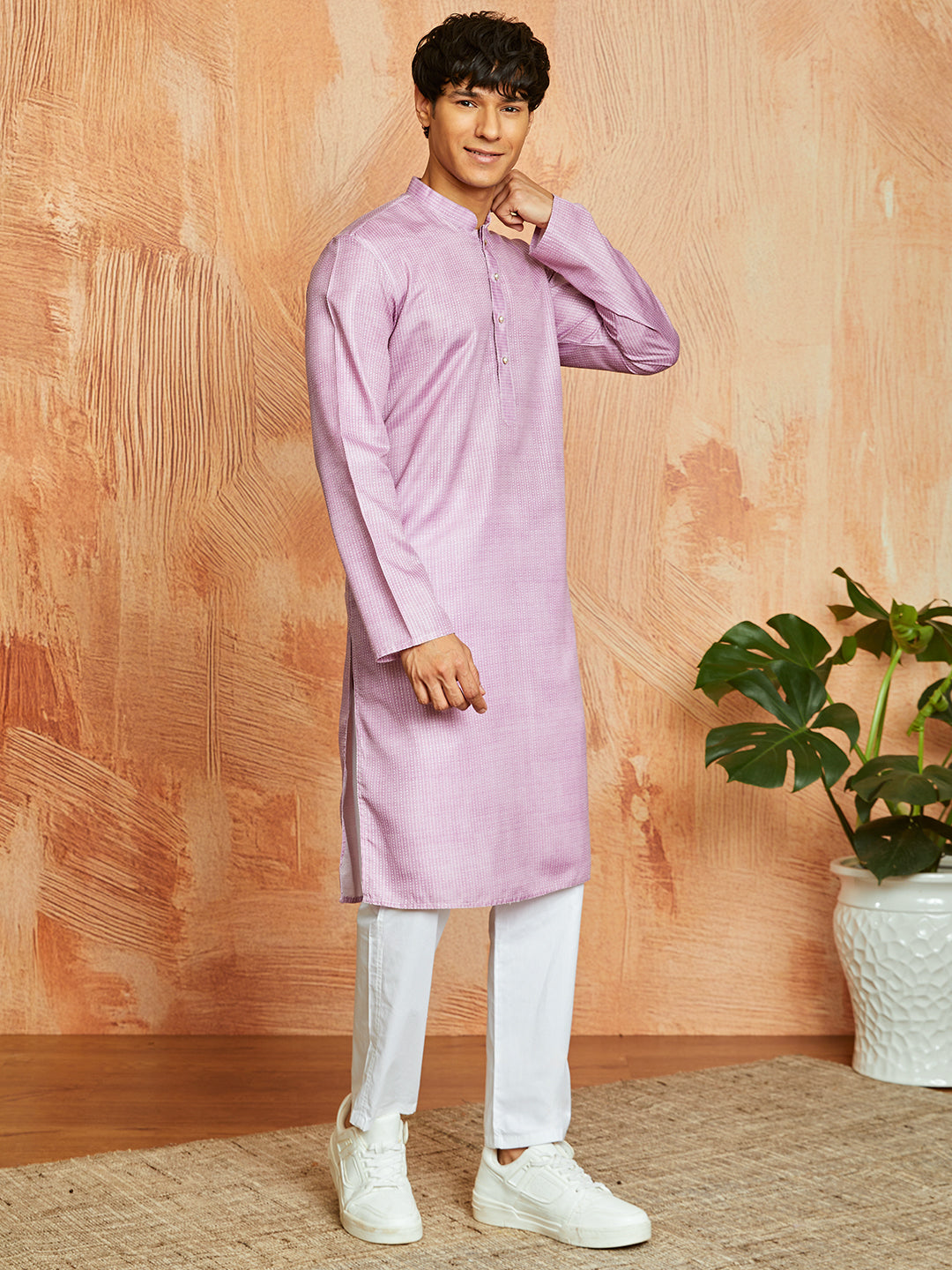 Men's Onion Pink Cotton Blend Kurta And Pyjama Set
