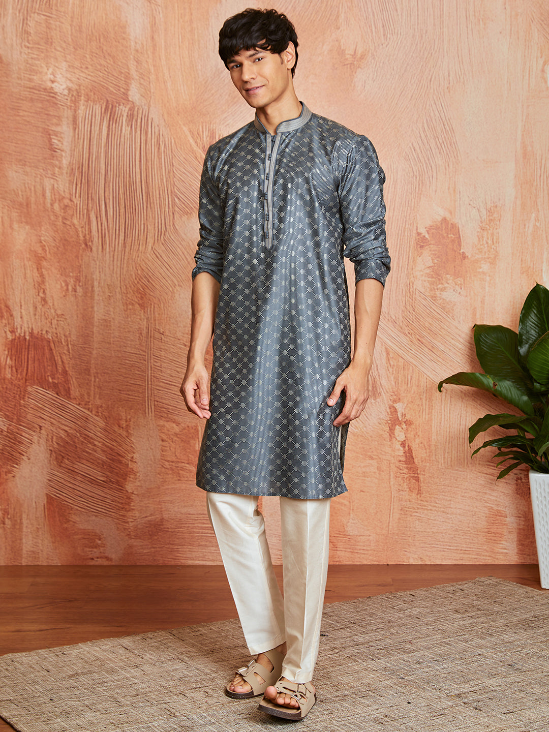 Men's Steel Silk Blend Kurta And Pyjama Set