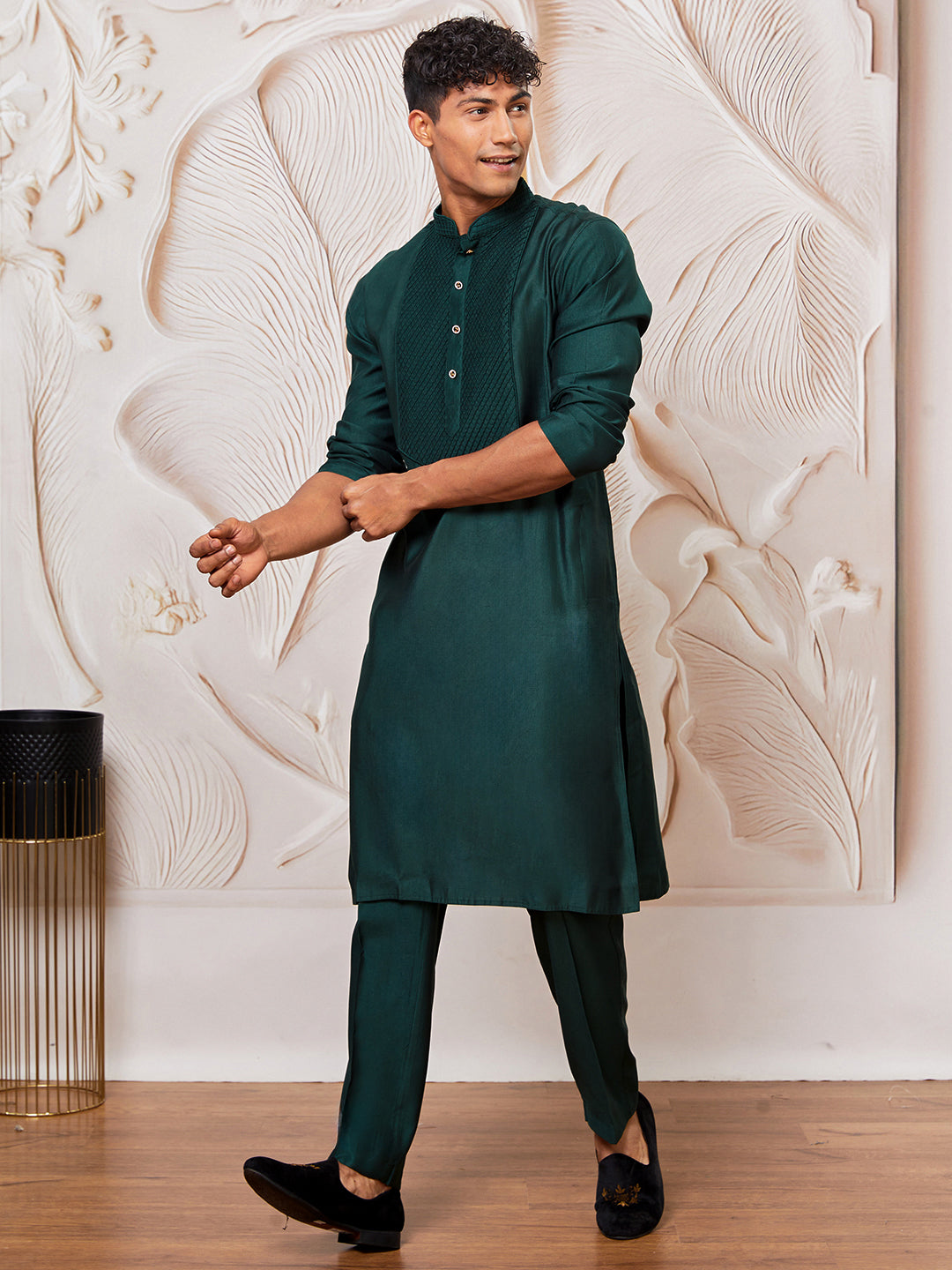 Men's Bottle Green Silk Blend Kurta,Pyjama Set.
