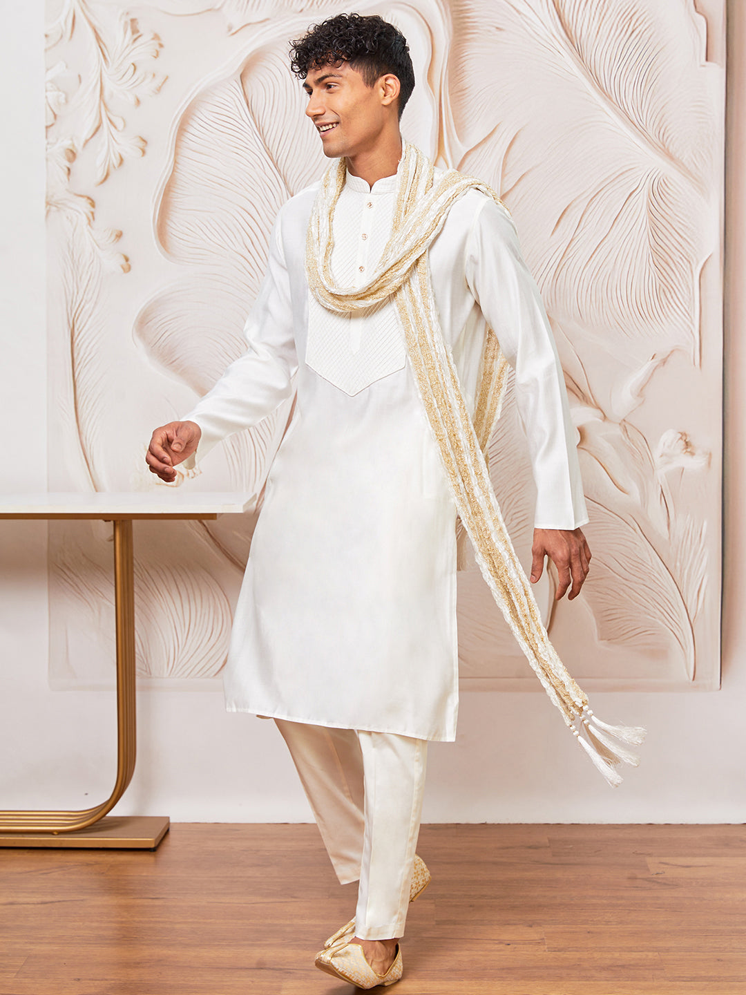 Men's White Silk Blend Kurta, Pant And Dupatta Set