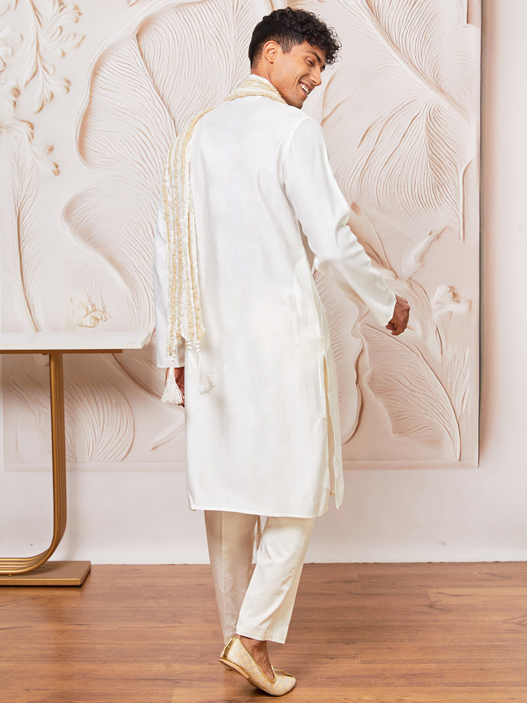 Men's White Silk Blend Kurta, Pant And Dupatta Set