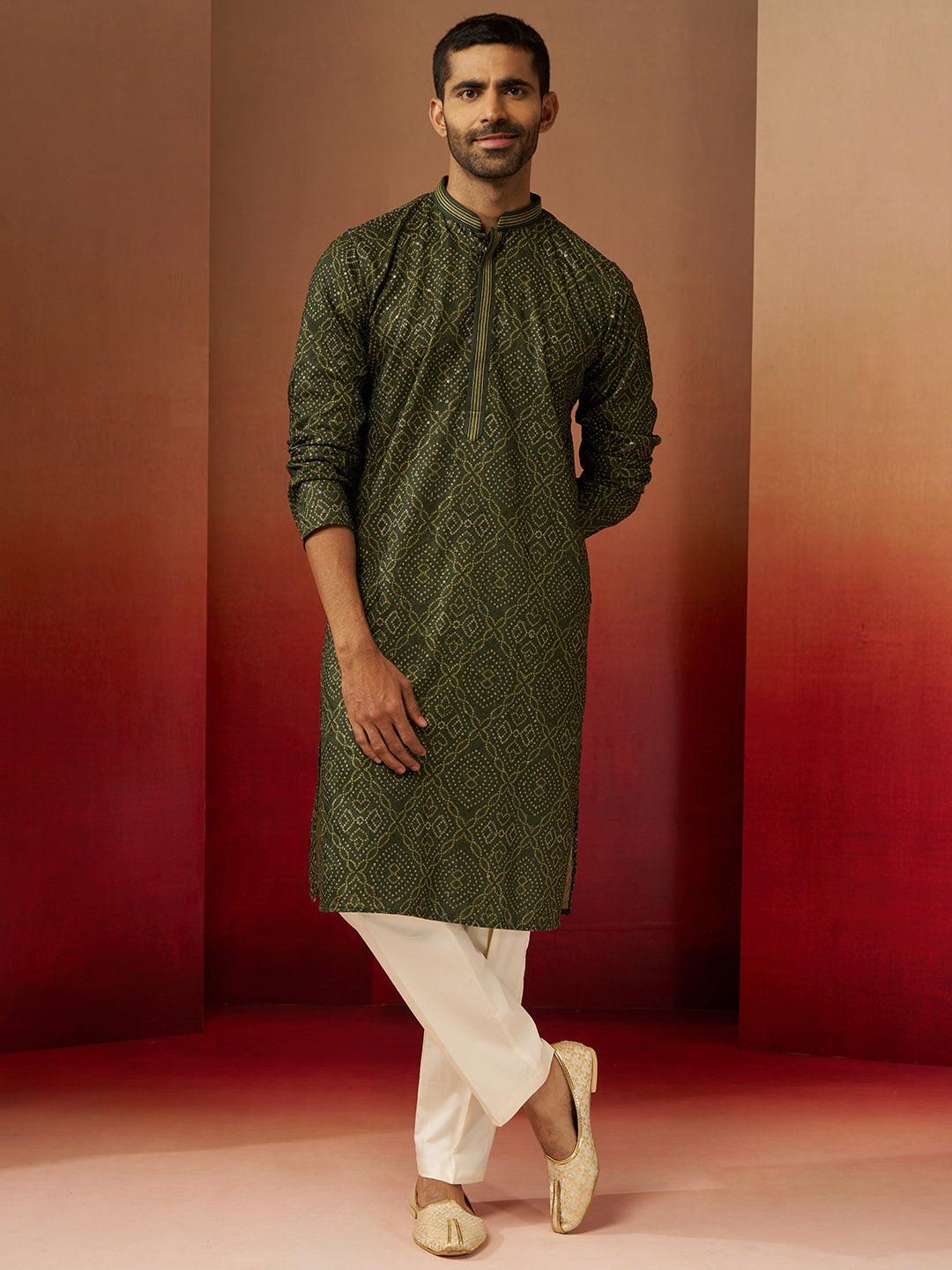 Men's Green Cotton Bandhni Embroidered Kurta