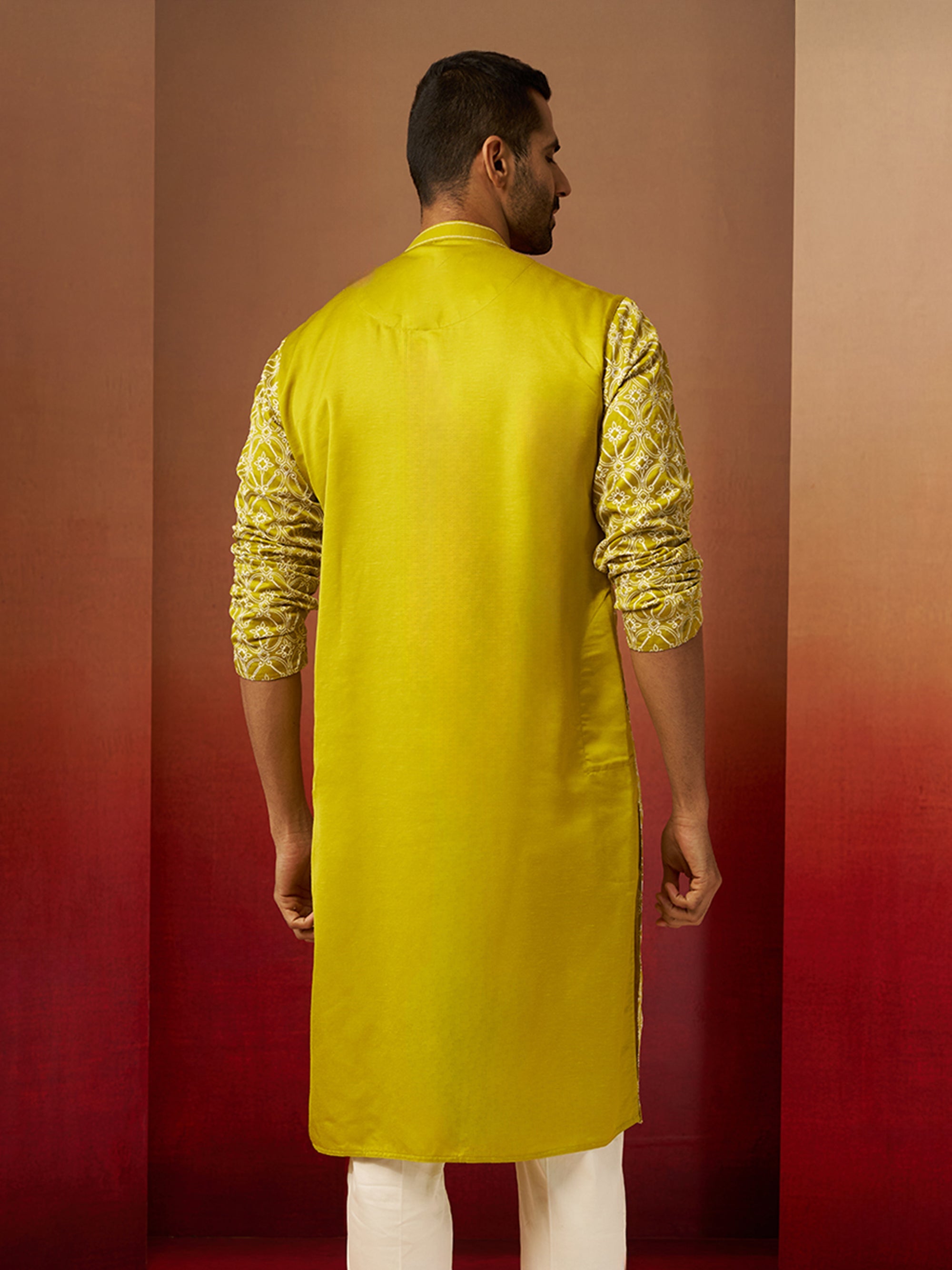 Vastramay Men Green Linen Silk Thread Embroidered Kurta