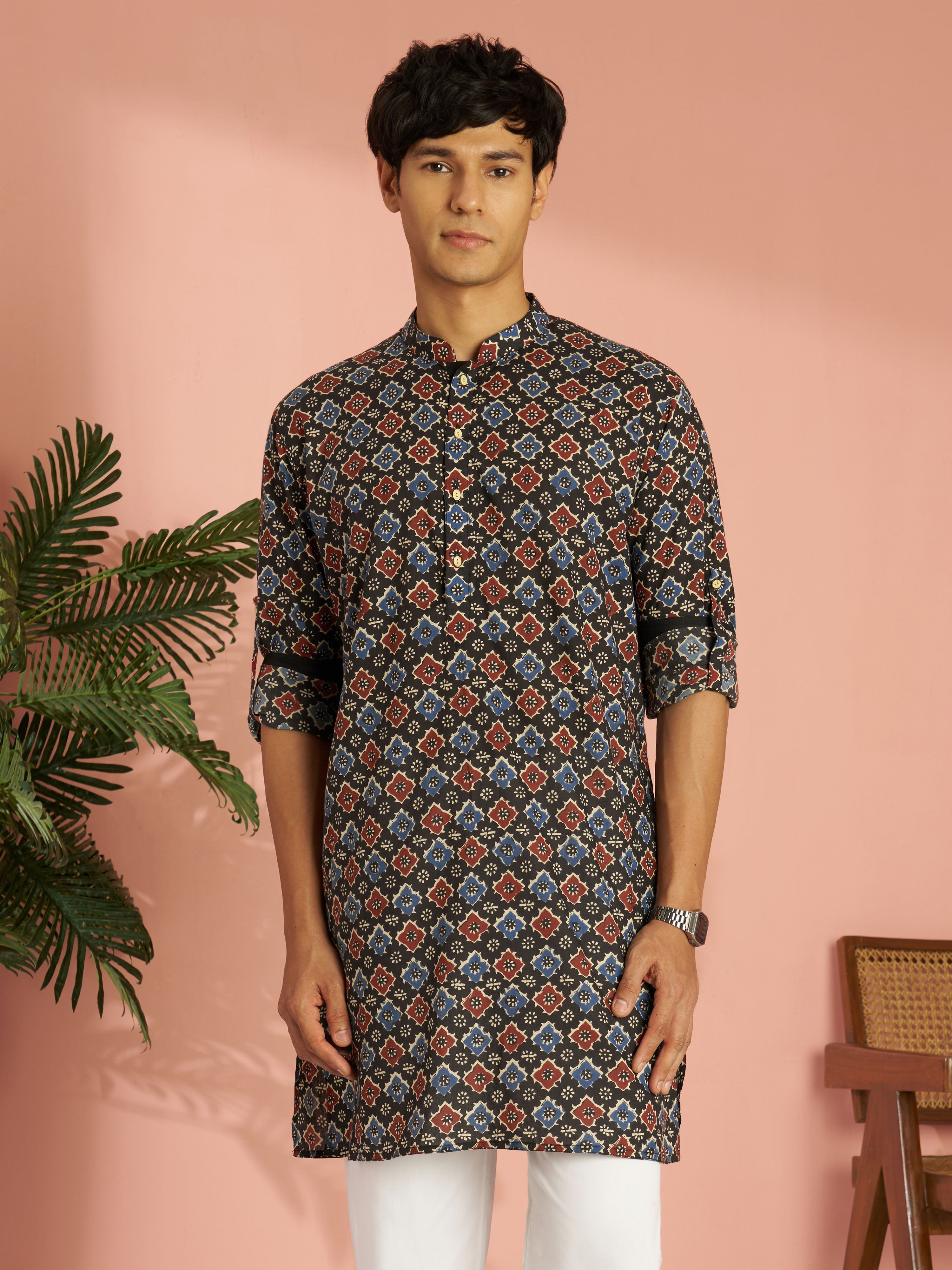 Men's Black Cotton Geometric Printed Mid-Length Kurta with Cuffed Sleeves