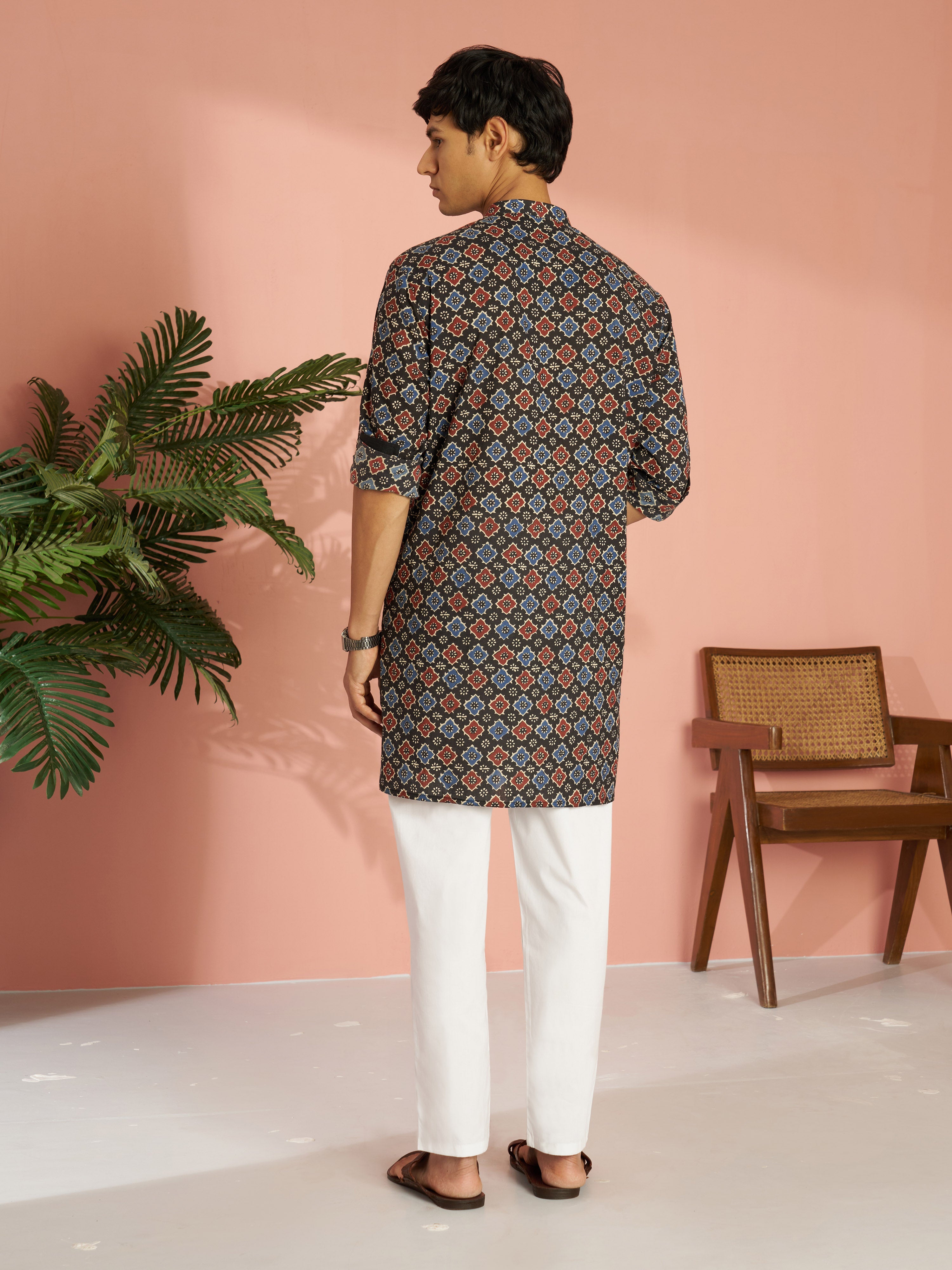 Men's Black Cotton Geometric Printed Cuffed Kurta with White Pyjama Set