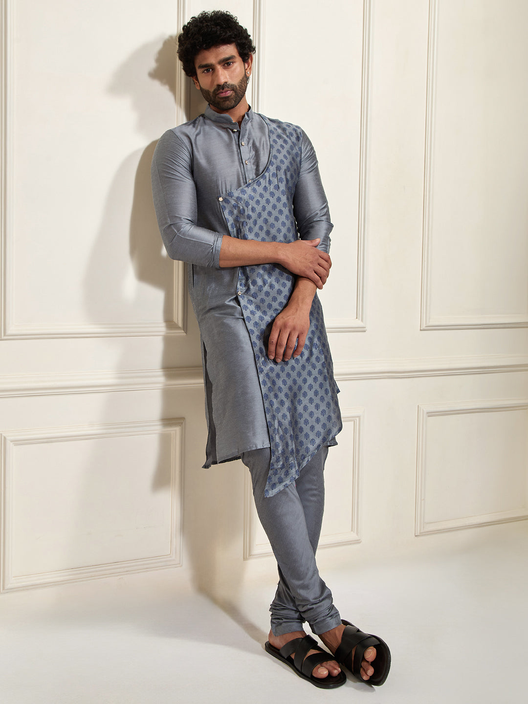 VASTRAMAY Men's Grey Cotton Blend Kurta