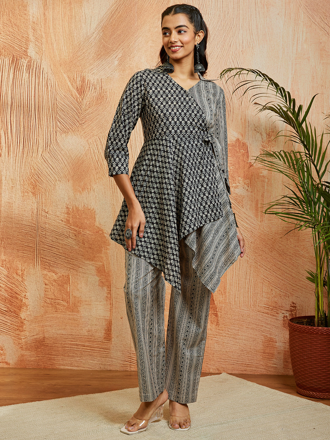 Women's Black Co Ords Set - qivii