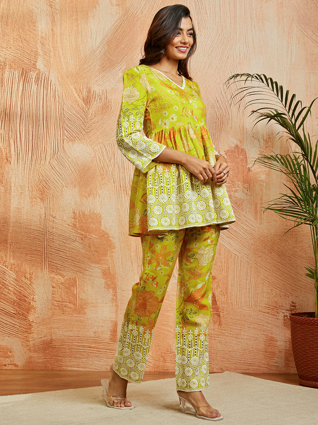 Women's Pista Green Co Ords Set - qivii