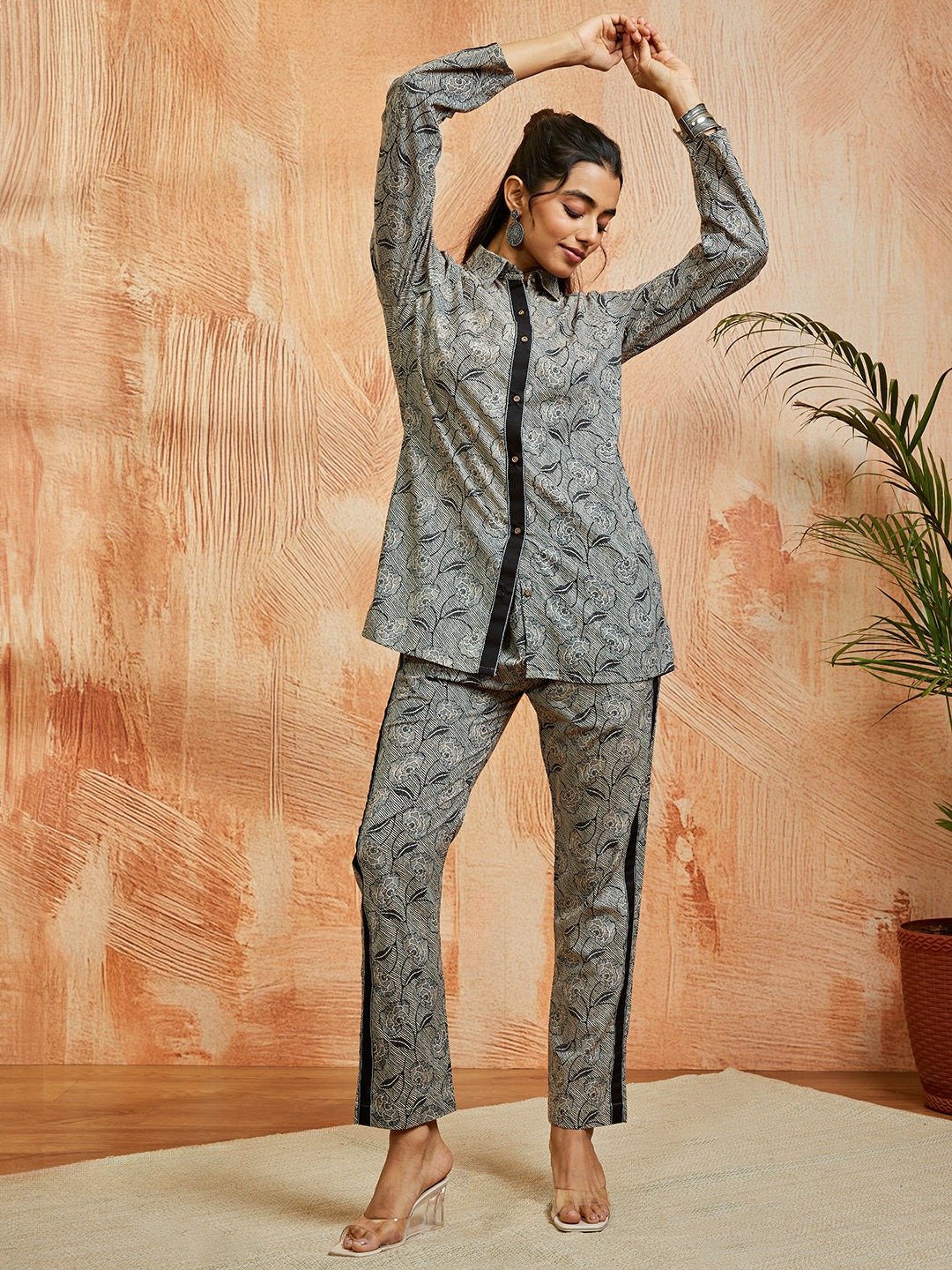 Women's Black Co Ords Set - qivii