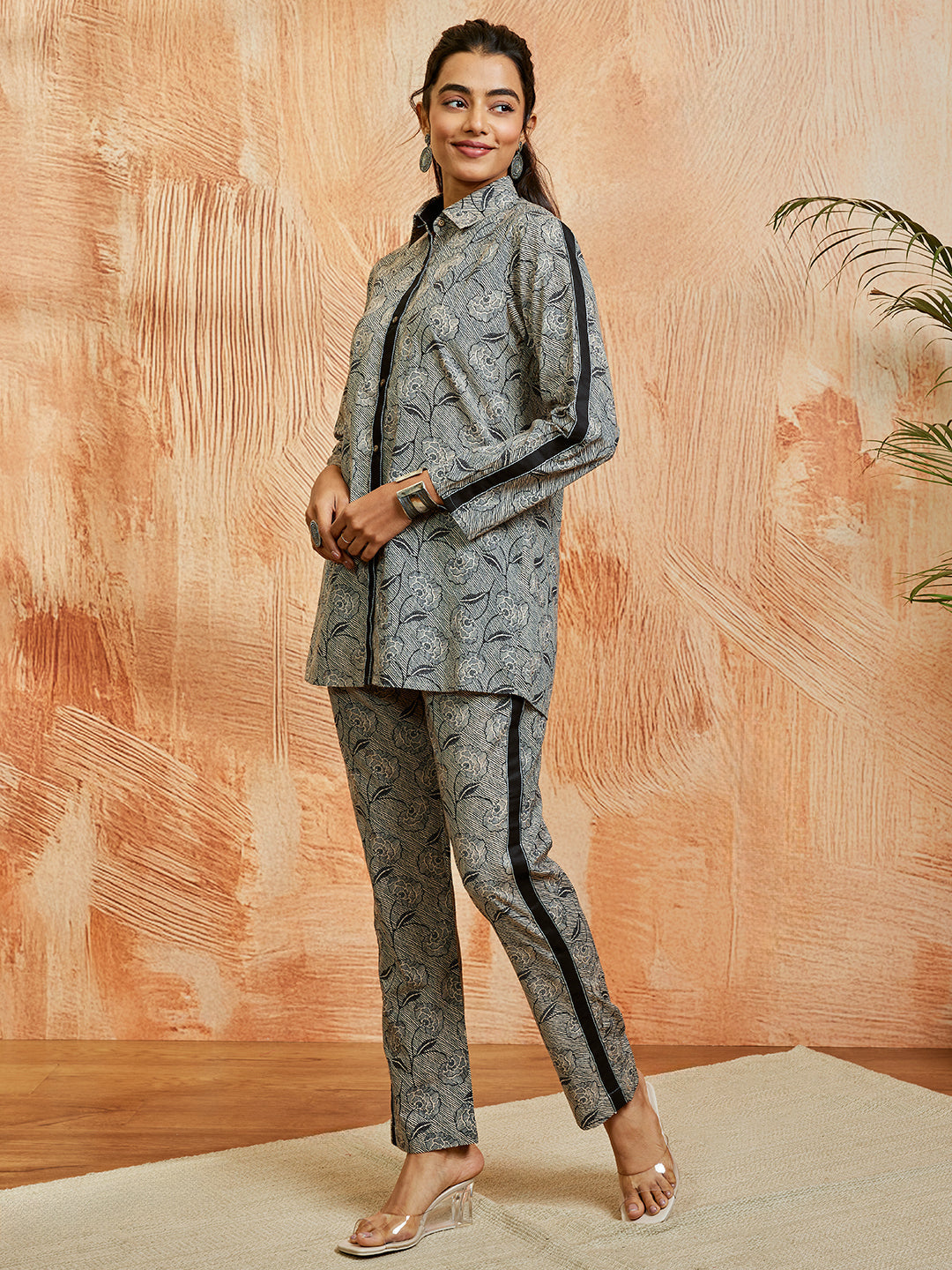 Women's Black Co Ords Set - qivii