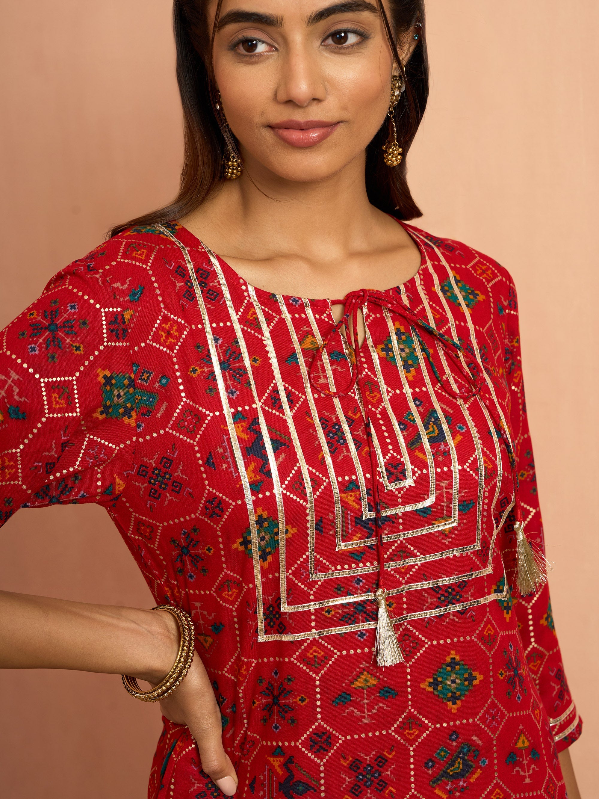Women's Red Patola Print Foil Kurta