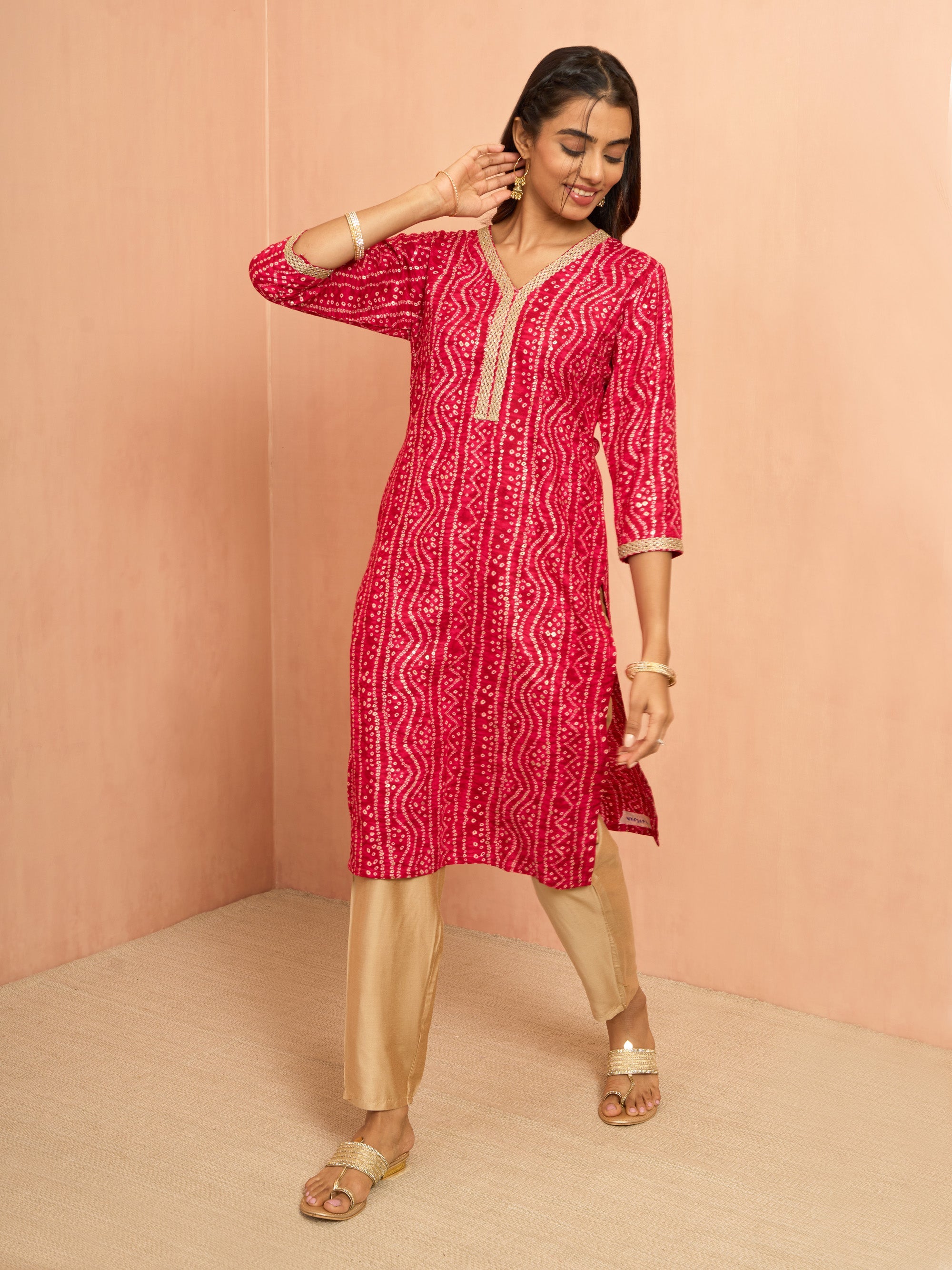 Women's Falsa Bandhani Foil Print Rayon Kurta